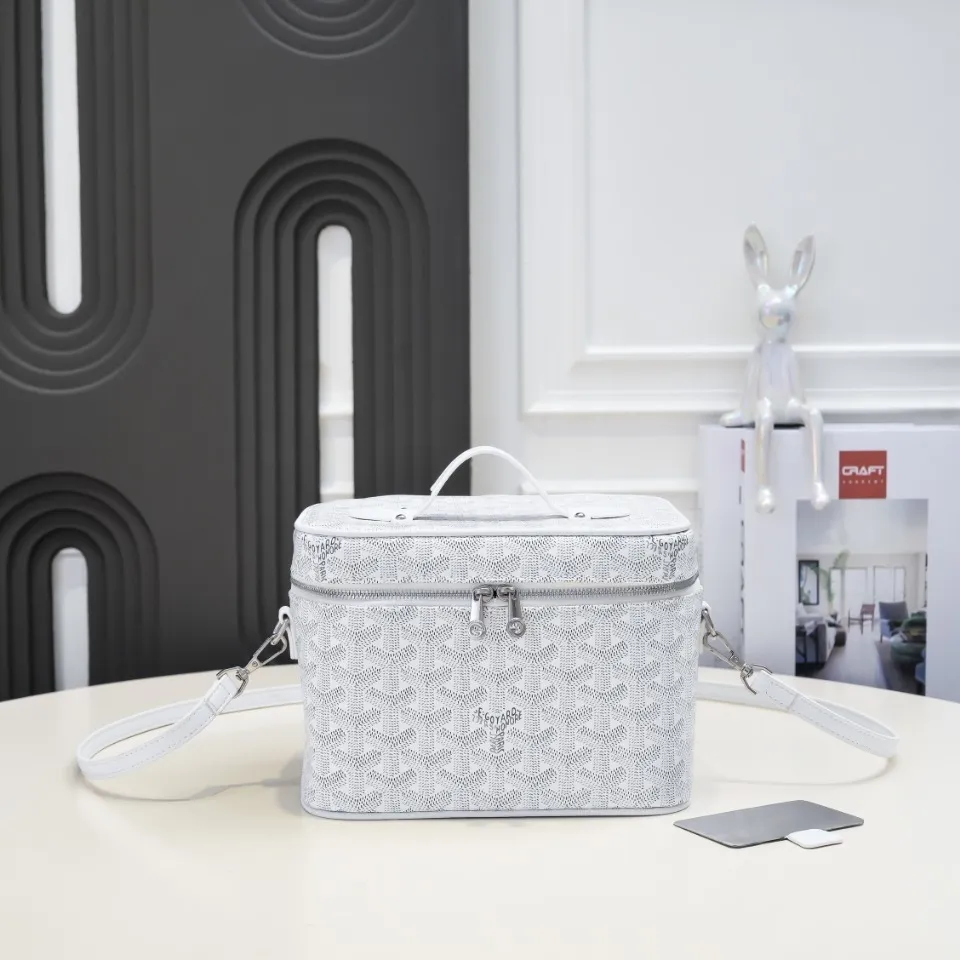 All Categories Official Website "Brand Women's Bags" Women's Bags 💙GOYARD 2026 New Goyard Cosmetic Bag
