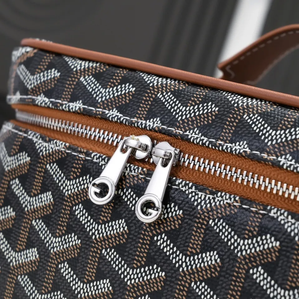 All Categories Official Website "Brand Women's Bags" Women's Bags 💙GOYARD 2026 New Goyard Cosmetic Bag