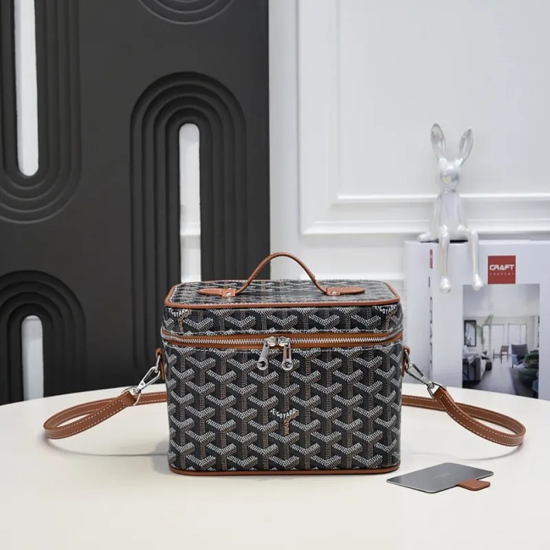 All Categories Official Website "Brand Women's Bags" Women's Bags 💙GOYARD 2026 New Goyard Cosmetic Bag