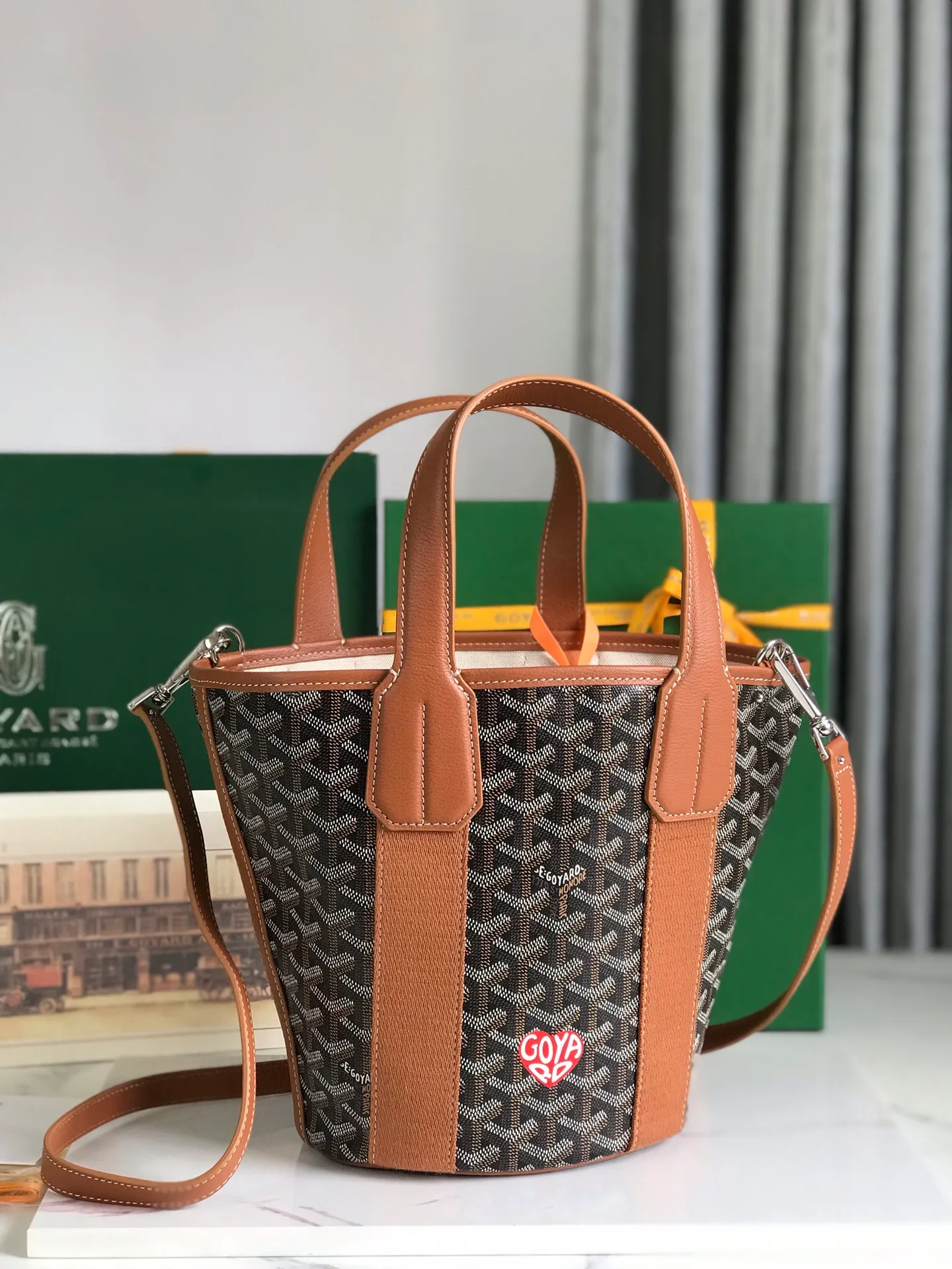 660💝Brown/Red Heart 120230