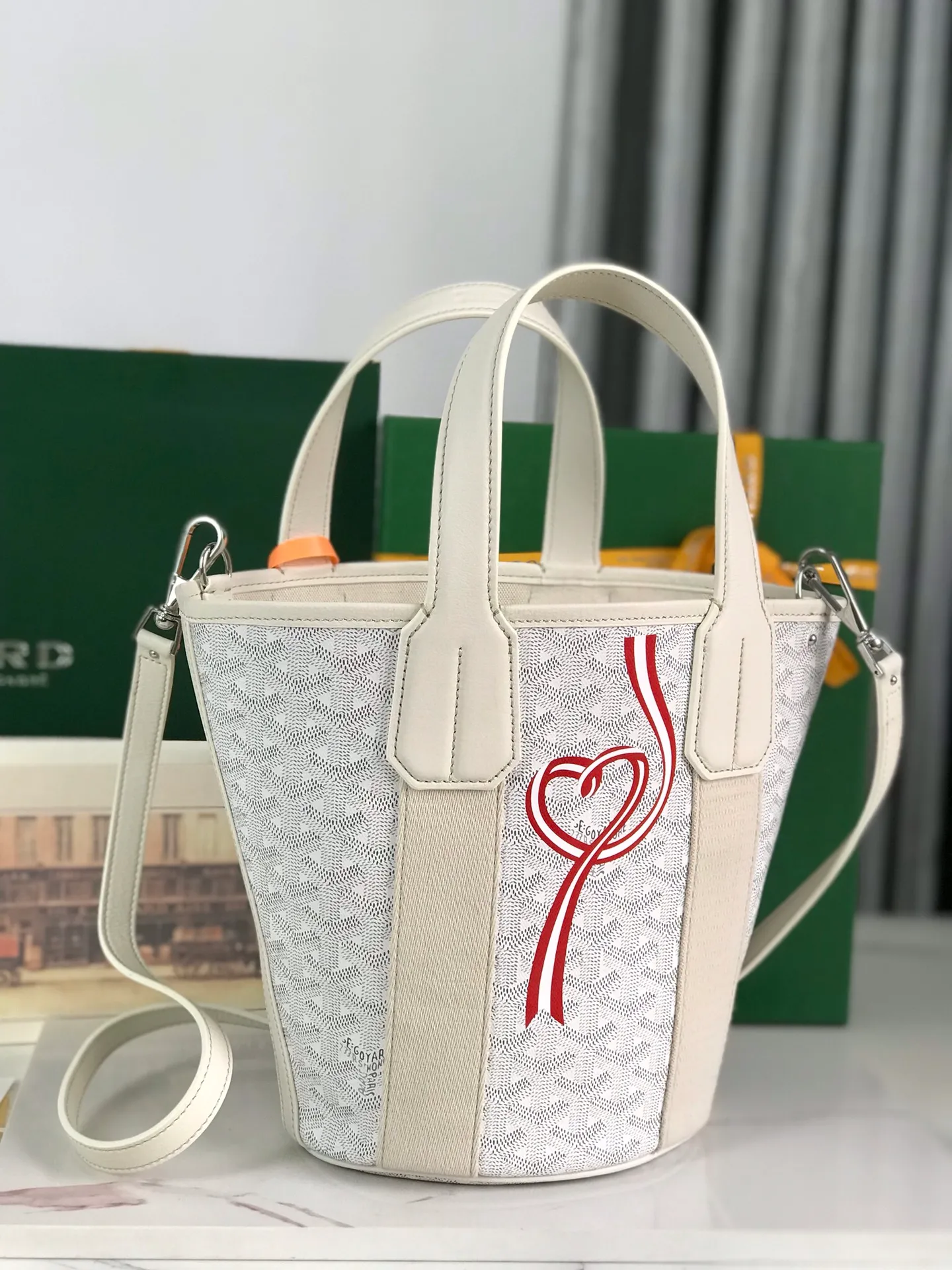 670💝White/ribbon love 120230