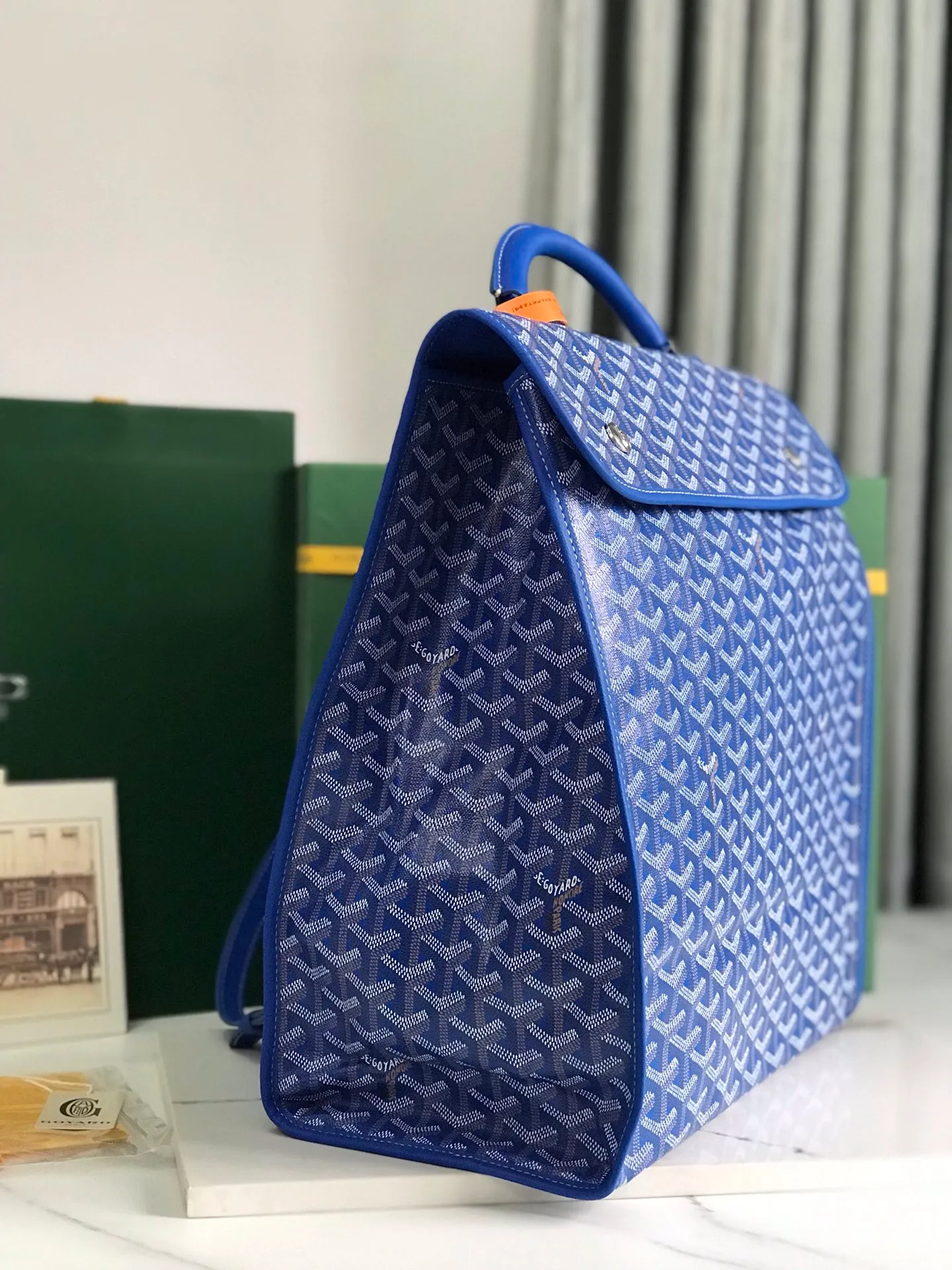 720❤️Goyard Saint Leger folding backpack The Saint Leger bag follows Goyard's consistent principles of modular design and functionality. It has a large internal space and is equipped with a detachable and adjustable shoulder strap. It can be cleverly converted into a briefcase or backpack. It is an indispensable and excellent companion for daily travel❤️ Size: 33*35*16cm 🔎: 020318/020191