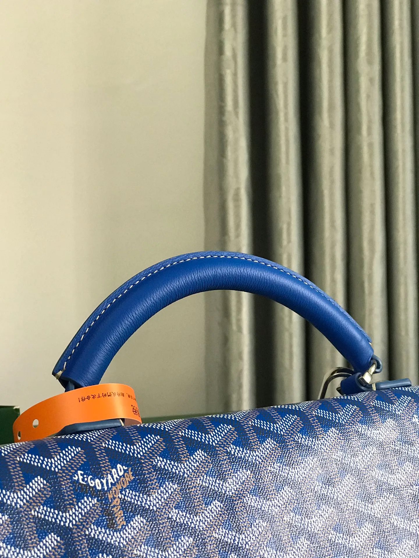 720❤️Goyard Saint Leger folding backpack The Saint Leger bag follows Goyard's consistent principles of modular design and functionality. It has a large internal space and is equipped with a detachable and adjustable shoulder strap. It can be cleverly converted into a briefcase or backpack. It is an indispensable and excellent companion for daily travel❤️ Size: 33*35*16cm 🔎: 020318/020191