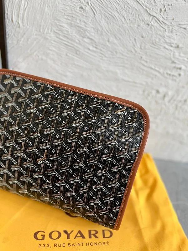 All categories Official website "Brand Women's Bags" Women's Bags 💙GOYARD 2025 new GOYARD toiletry bag