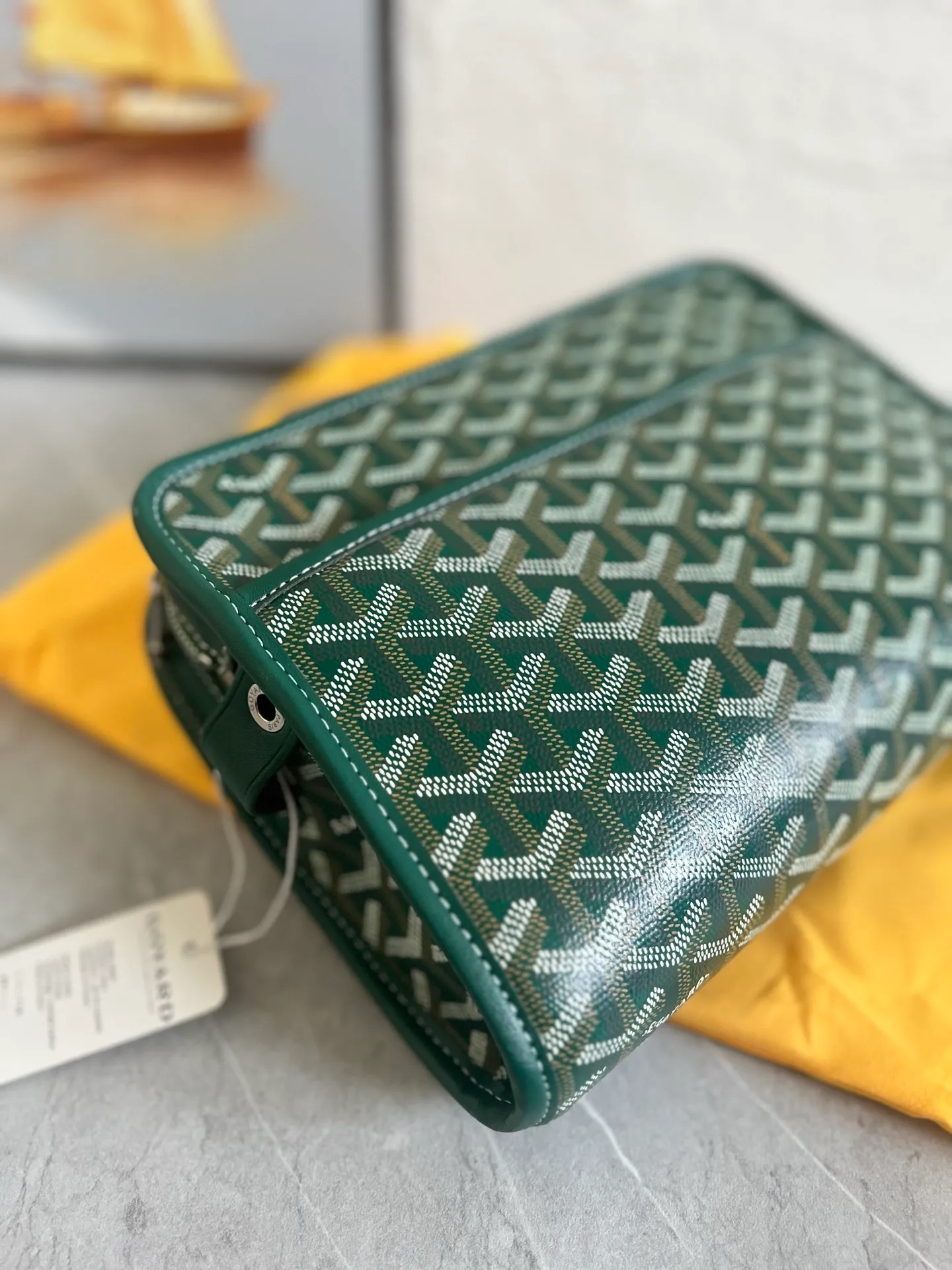 All categories Official website "Brand Women's Bags" Women's Bags 💙GOYARD 2025 new GOYARD toiletry bag