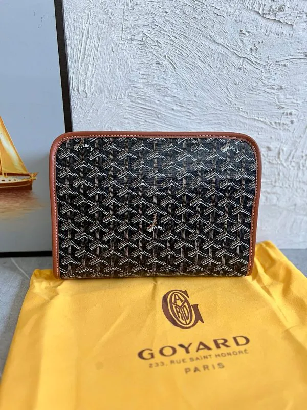 All categories Official website "Brand Women's Bags" Women's Bags 💙GOYARD 2025 new GOYARD toiletry bag