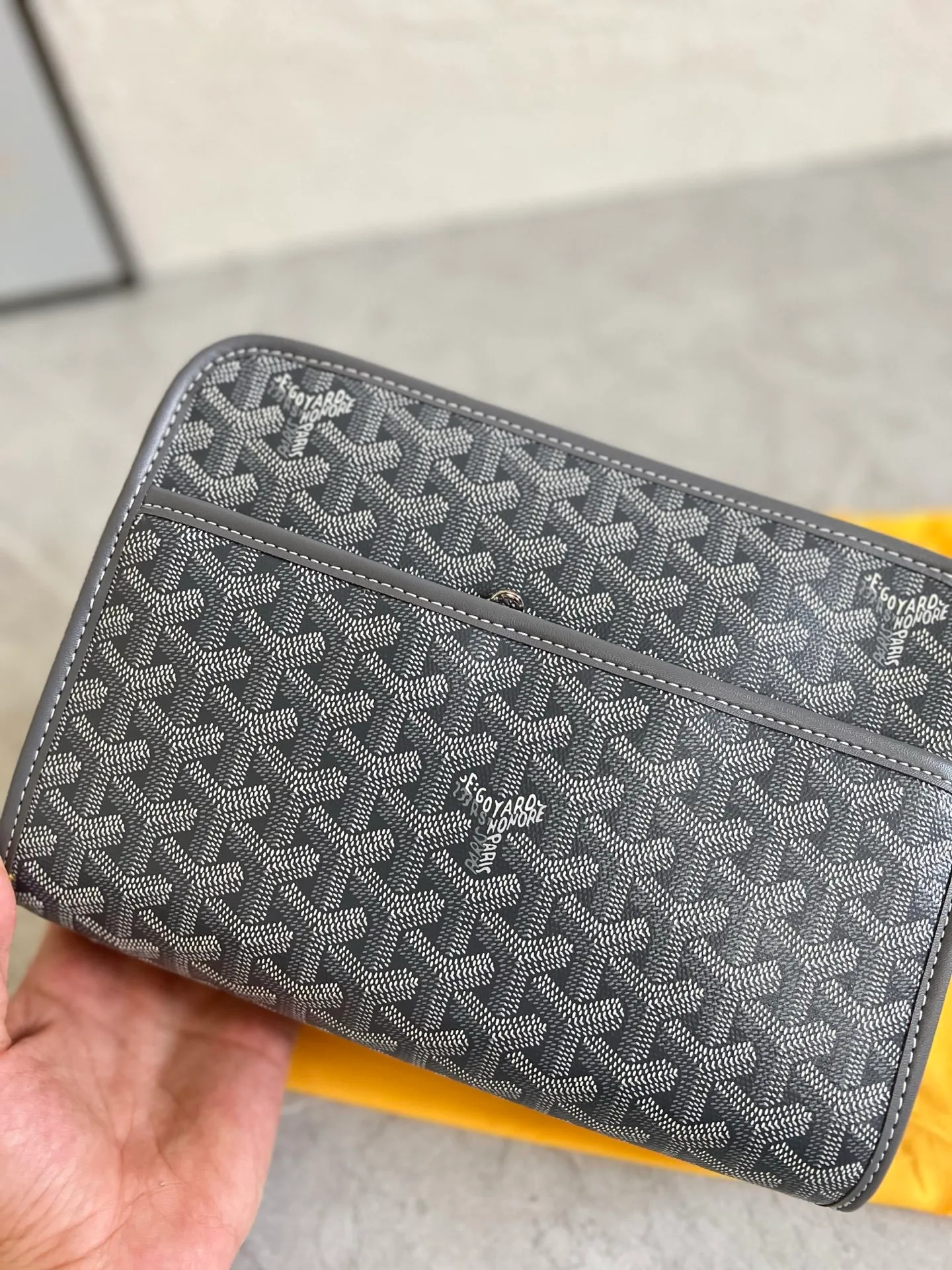 All categories Official website "Brand Women's Bags" Women's Bags 💙GOYARD 2025 new GOYARD toiletry bag
