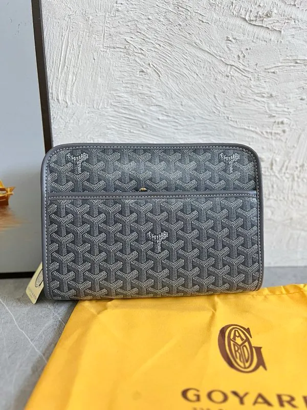 All categories Official website "Brand Women's Bags" Women's Bags 💙GOYARD 2025 new GOYARD toiletry bag