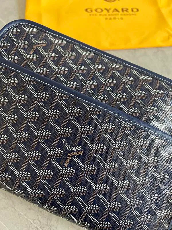 All categories Official website "Brand Women's Bags" Women's Bags 💙GOYARD 2025 new GOYARD toiletry bag