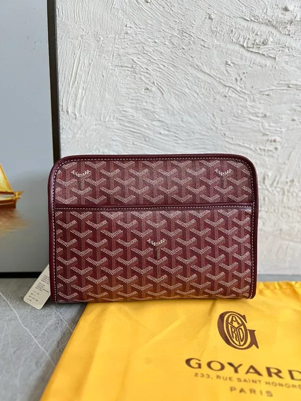 All categories Official website "Brand Women's Bags" Women's Bags 💙GOYARD 2025 new GOYARD toiletry bag