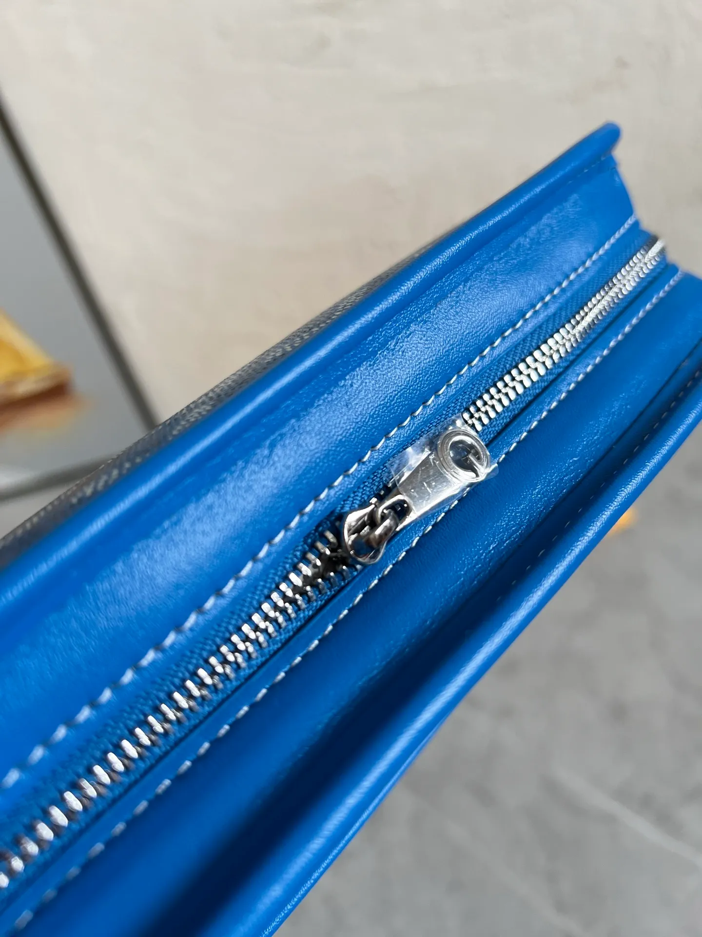 All categories Official website "Brand Women's Bags" Women's Bags 💙GOYARD 2025 new GOYARD toiletry bag