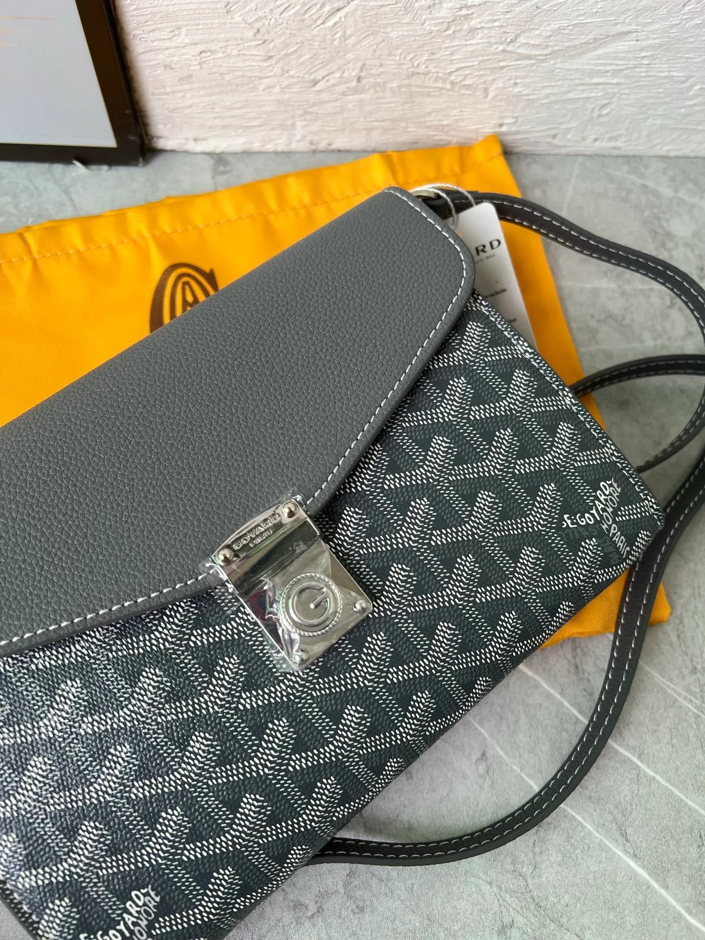 All Categories Official Website "Brand Women's Bags" Women's Bags 💙GOYARD 2025 New GOYARD Crossbody Bag