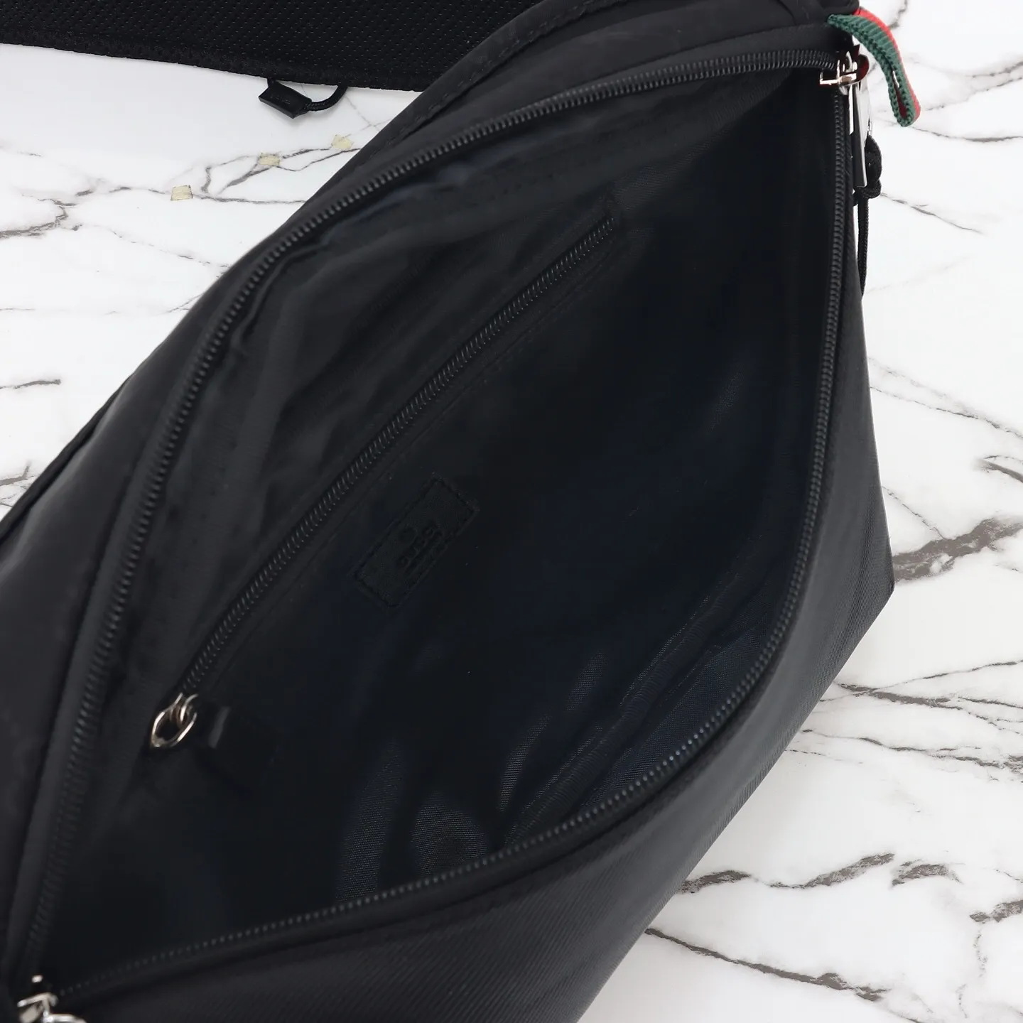All categories 💚 Top version men’s bags 💚 GUCCI 2025 new GUCCI waist bag