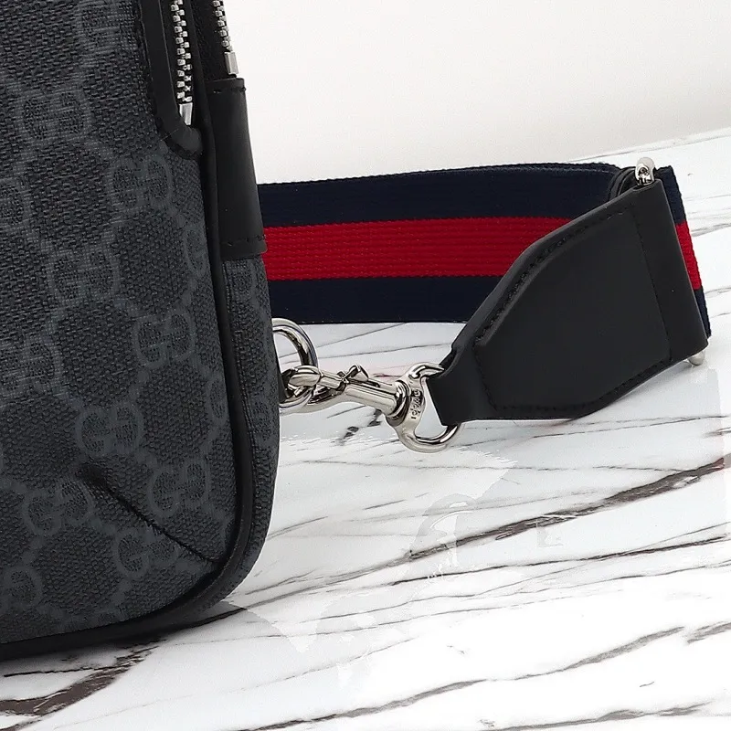 All categories 💚 Top version men’s bags 💚 GUCCI 2025 new GUCCI chest bag