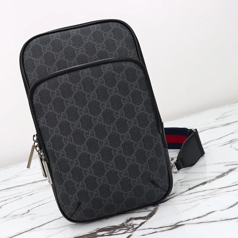 All categories 💚 Top version men’s bags 💚 GUCCI 2025 new GUCCI chest bag