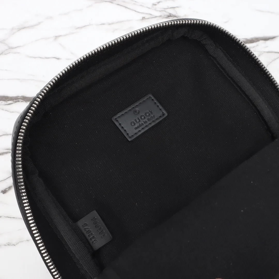 All categories 💚 Top version men’s bags 💚 GUCCI 2025 new GUCCI chest bag