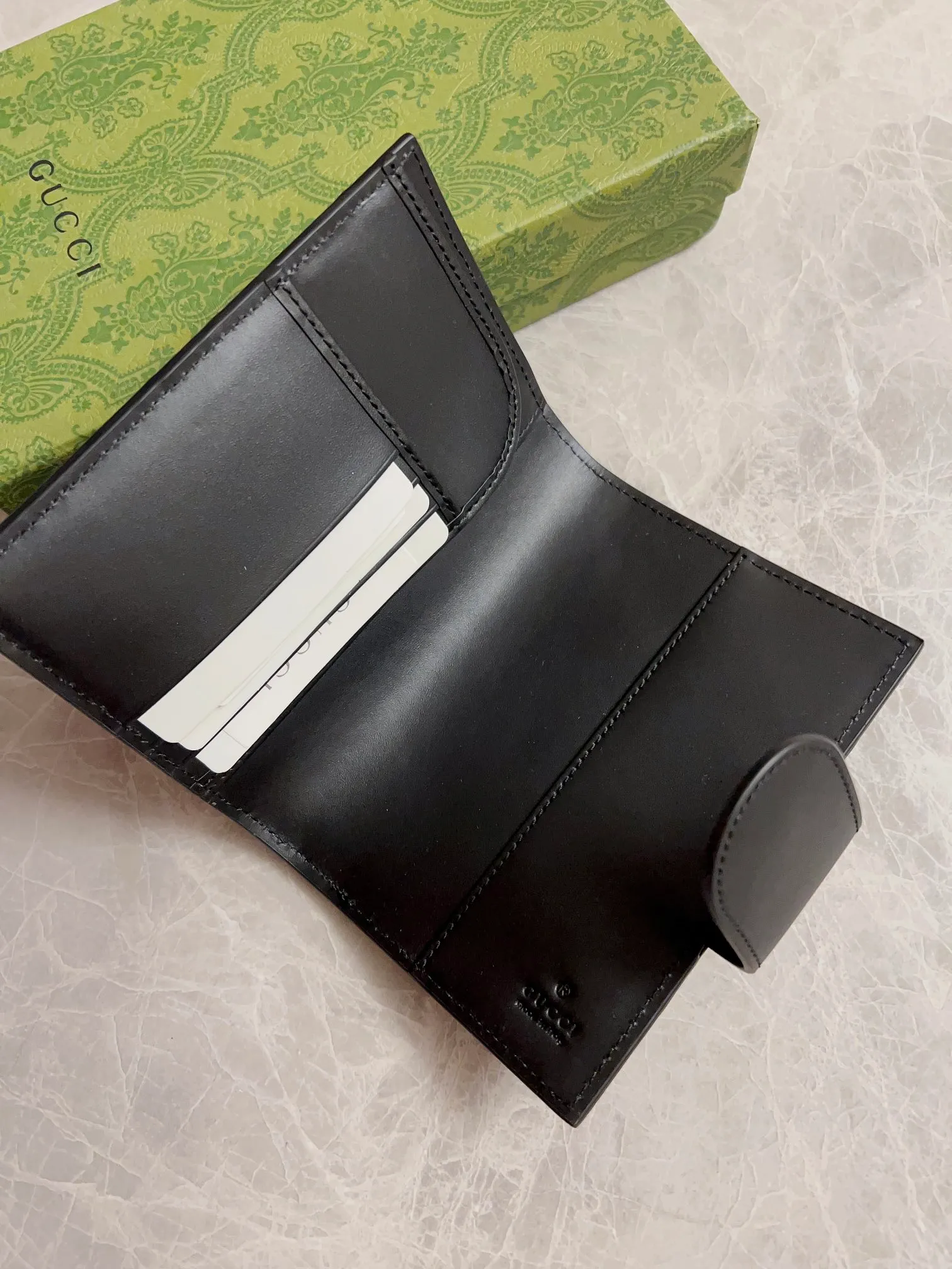 💰360 real shots! Passport holder model number 724562 grams ~ 🎈🎈🎈 size: width 10.5x height 14.5, 🎉🎉🎉 shipped!
