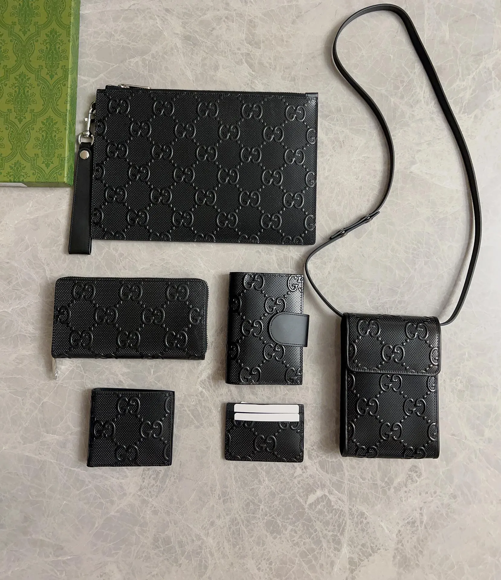 💰360 real shots! Passport holder model number 724562 grams ~ 🎈🎈🎈 size: width 10.5x height 14.5, 🎉🎉🎉 shipped!