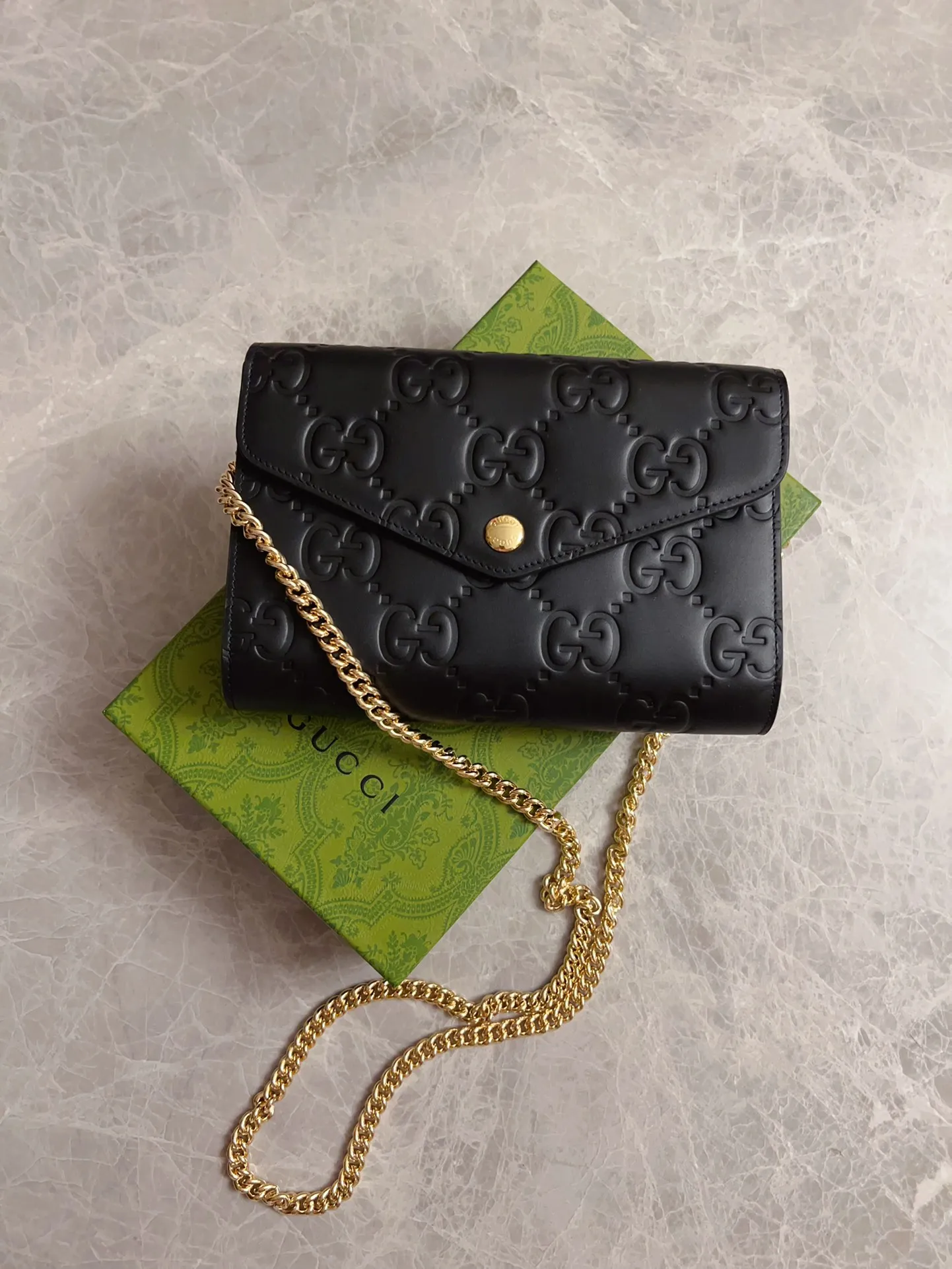 💰700🇭🇺🇭🇺gucci's latest chain bag, 🪅🪅counter quality, top-quality original goods, real photos! 🪅🪅Model number: 781555, gram color embossed, size: width 20X height 13X side width 6