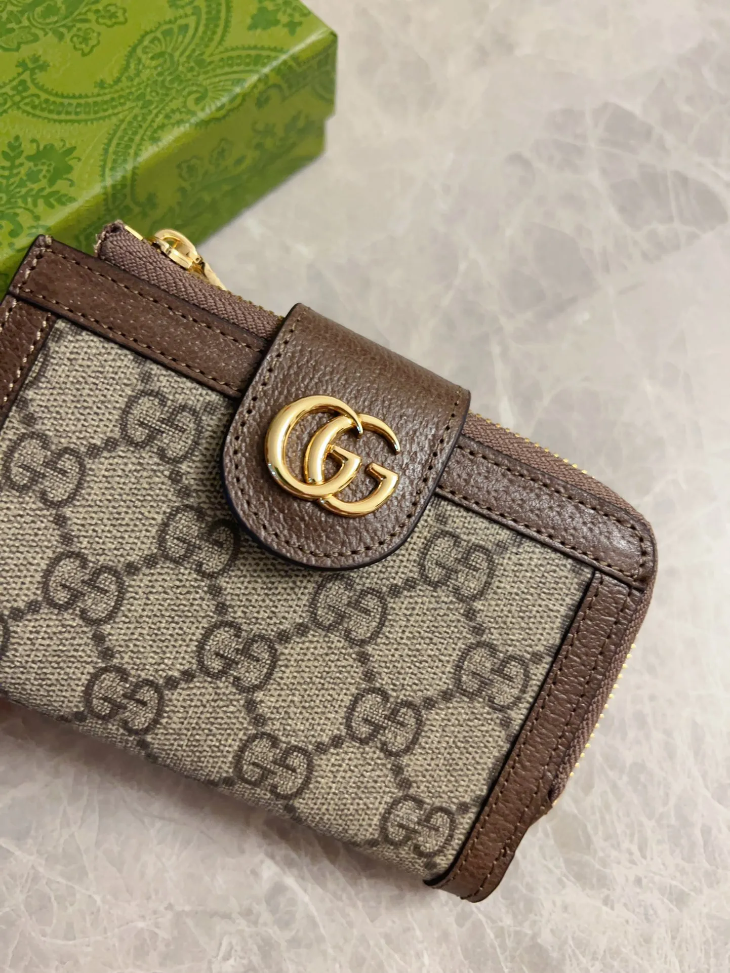 💰410 🇭🇺🇭🇺GG Marmont series card holder has arrived! Exquisite and generous! Model: 725662 Dimensions: 13x8.5x2cm. Color: PVC brown