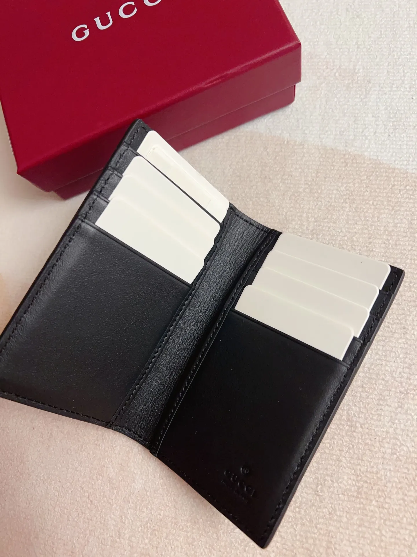 💰330 🇭🇺🇭🇺New GG Emblem series super soft pink embossed/full leather wallet! 💋💋Model: 835011, size: 12x7.5cm