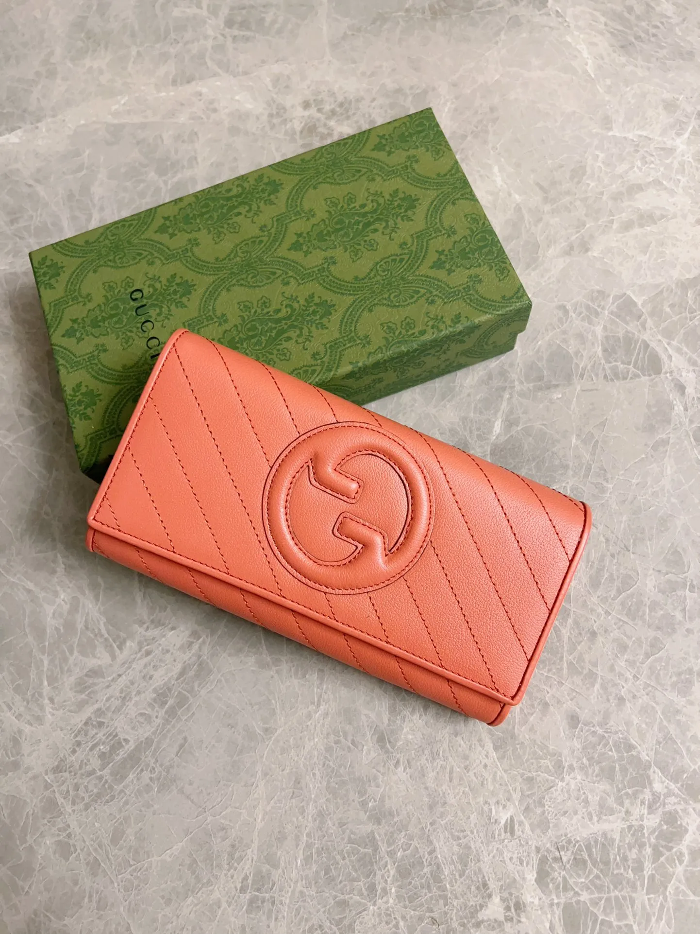 💰480🇭🇺🇭🇺Gucci Blondie series full zipper wallet Model: 760302 Size: 19.5x11x3cm (thick) Color: white, black, gray, brown, pink, green/original leather. Made in Italy