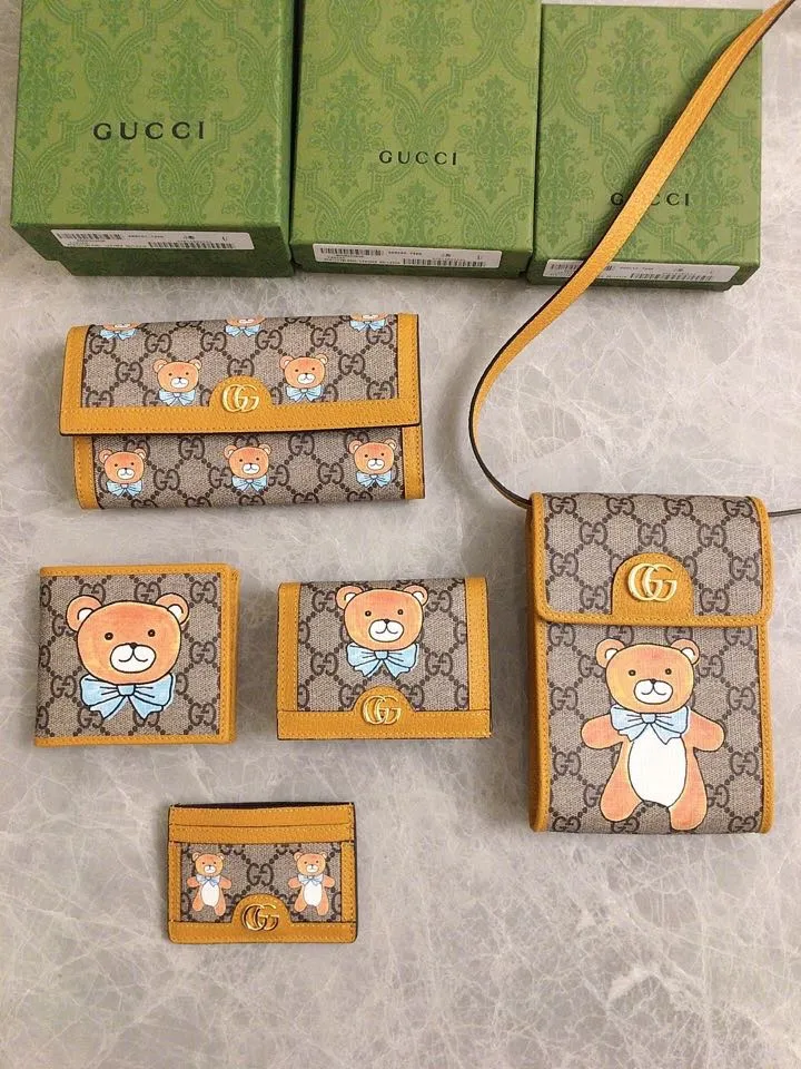 💰520🇭🇺🇭🇺GUCCI KAI Kim Jong-in Joint Bear Series🍃🍃 One-shoulder crossbody mobile phone bag🍃🍃Model: 660161, size: 11.5x18x3.5cm, 🍃🍃made from original leather!
