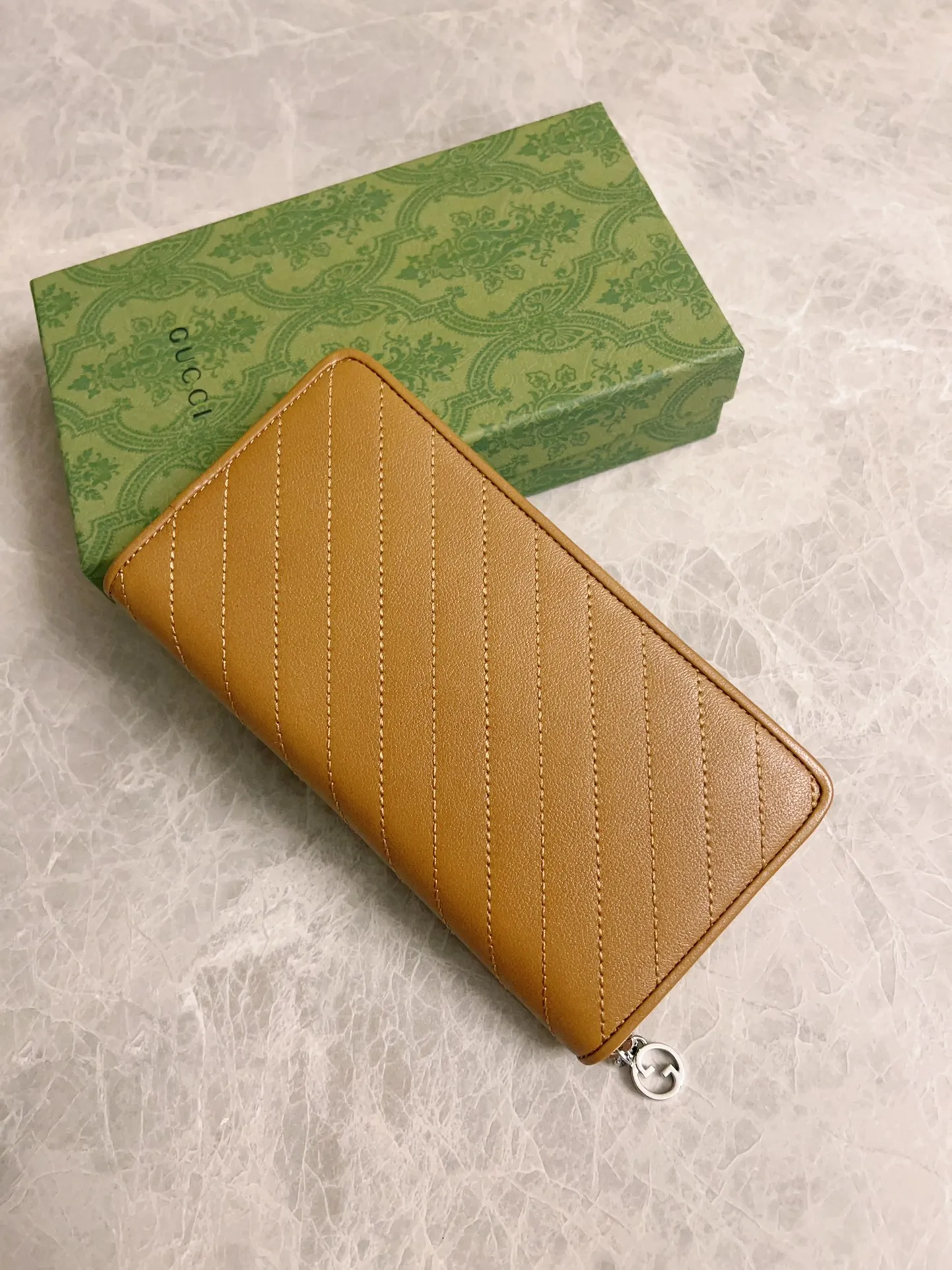 💰480🇭🇺🇭🇺Gucci Blondie series full zipper wallet Model: 760312 Size: 11 (length) x 19.5 (width) x 3cm (thickness) Color: brown/original leather. Made in Italy