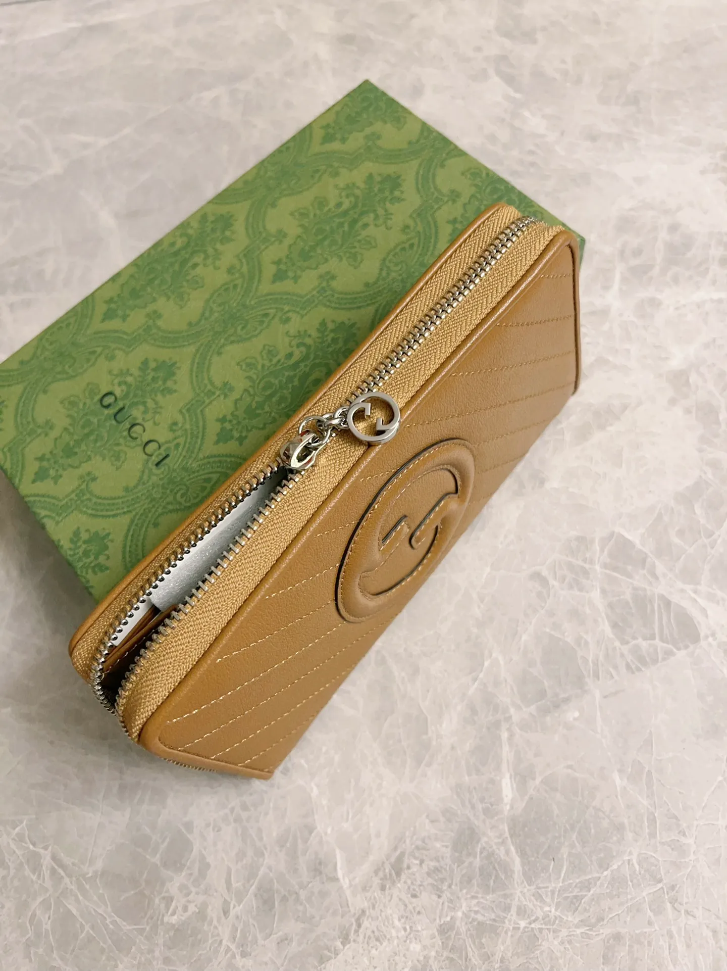 💰480🇭🇺🇭🇺Gucci Blondie series full zipper wallet Model: 760312 Size: 11 (length) x 19.5 (width) x 3cm (thickness) Color: brown/original leather. Made in Italy