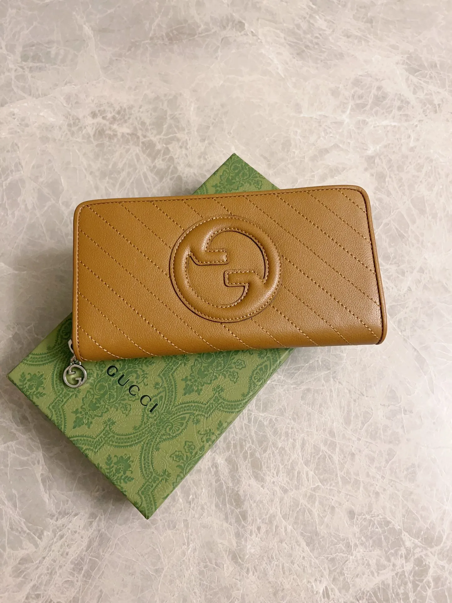 💰480🇭🇺🇭🇺Gucci Blondie series full zipper wallet Model: 760312 Size: 11 (length) x 19.5 (width) x 3cm (thickness) Color: brown/original leather. Made in Italy