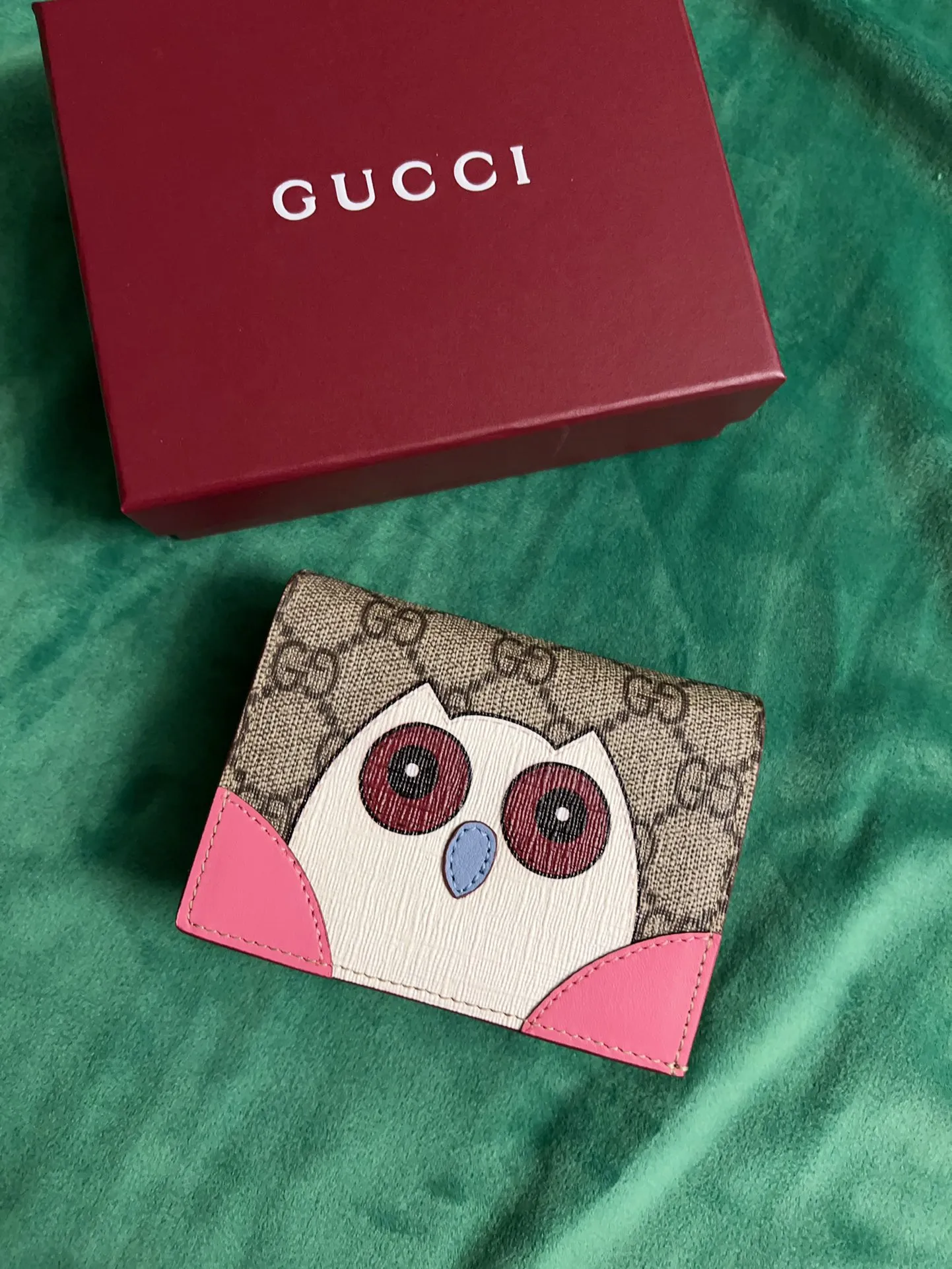 💰360 🇭🇺🇭🇺New products on official website! Exquisite small card holder~wallet🐹🐹PVC with burgundy calfskin, with cute and exquisite cartoon patterns on the leather! 🐹🐹Style number 818767, size: 11x8x3cm, 🐹🐹Little red cat, puppy, panda, owl, exquisite and cute! Original product!