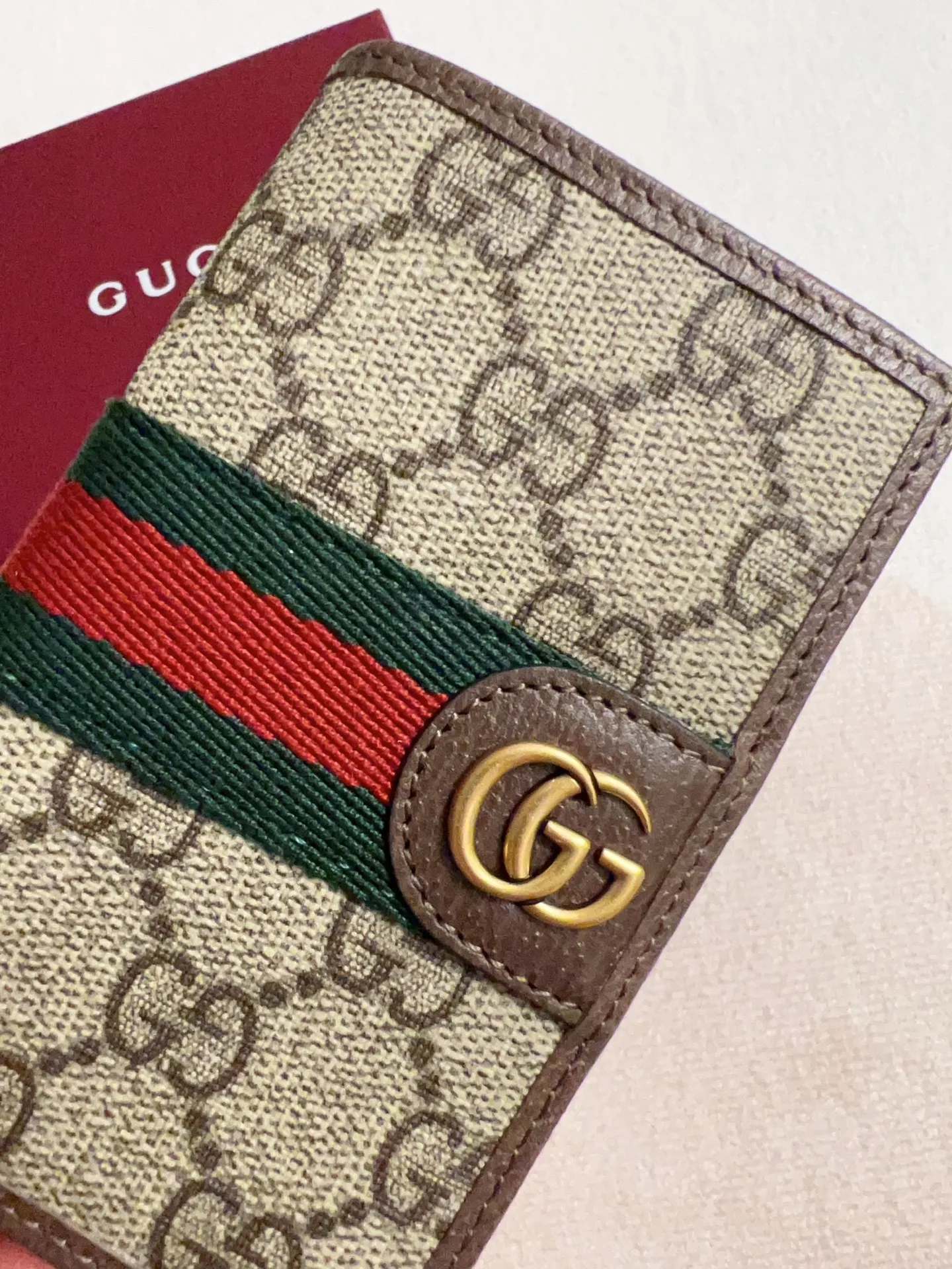 💰330🇭🇺🇭🇺 The new model is synchronized with the official website! Ophidia series ~ card holder wallet, 🍉🍉 made of GG Supreme original factory pig grain first-layer cowhide with PVC 🍉🍉 equipped with iconic double G hardware marks, classic red and green webbing, exquisitely made! 🍉🍉Model number: 834691🍉🍉Size: 11x10cm, color: brown maroon