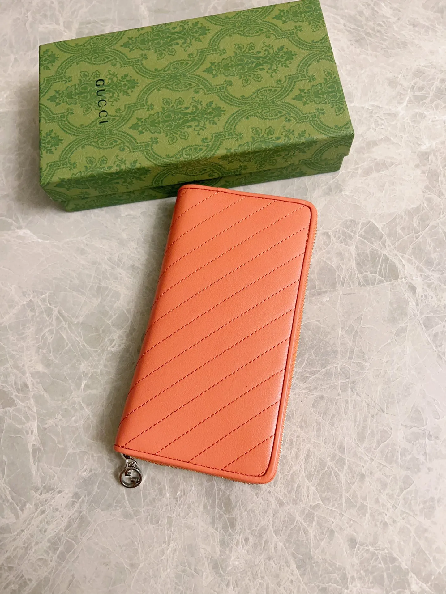 💰480🇭🇺🇭🇺Gucci Blondie series full zipper wallet Model: 760312 Size: 11 (length) x 19.5 (width) x 3cm (thickness) Color: pink/original leather. Made in Italy