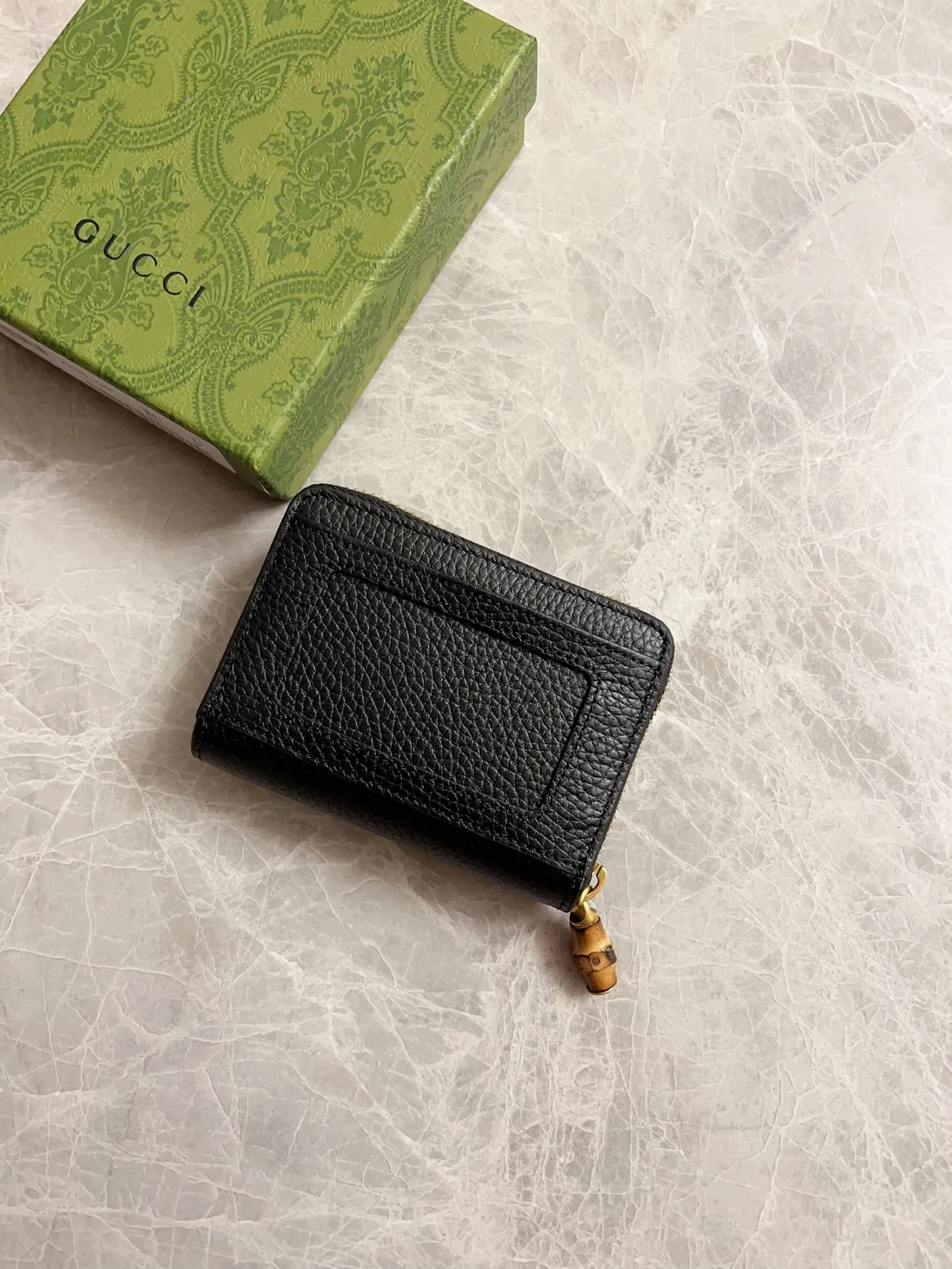 💰400🇭🇺🇭🇺GG Marmont series card holder has arrived! Exquisite and generous! Model: 739500 Dimensions: 11.5x9x2cm. Color: black/original leather.