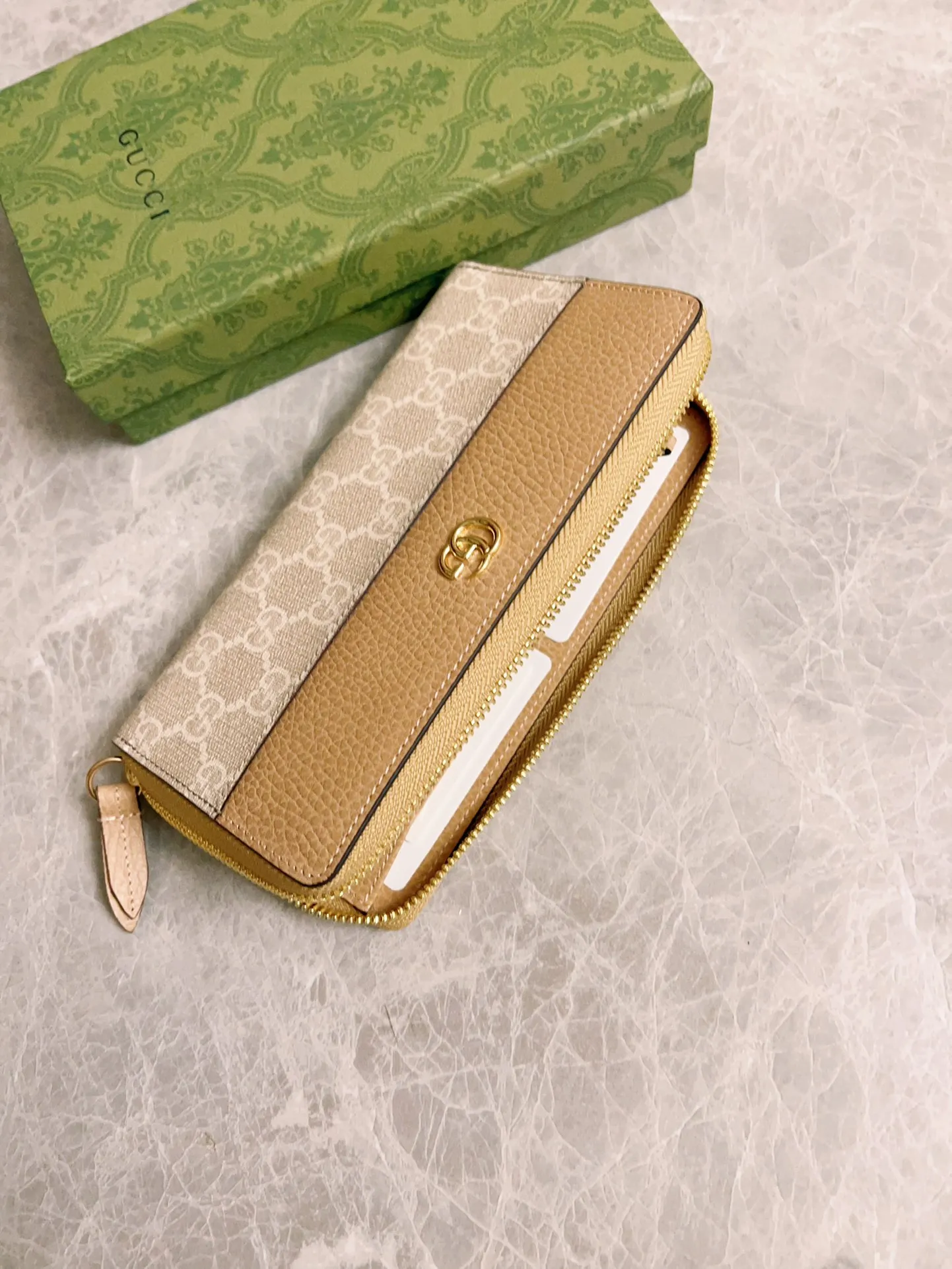 💰420 🇭🇺🇭🇺gucci new product! Using imported original leather and imported thread,‼ ️The new Ophidia series❣ Made of calfskin imported from Italy, equipped with classic double G hardware, a new style and contour support are now available. A structural shape in which the inner side is divided into intervals. 😘Made from top overseas hardware, 💍Model: 456117, Color: Khaki PVC, Size: W19xH10xD2.5cm