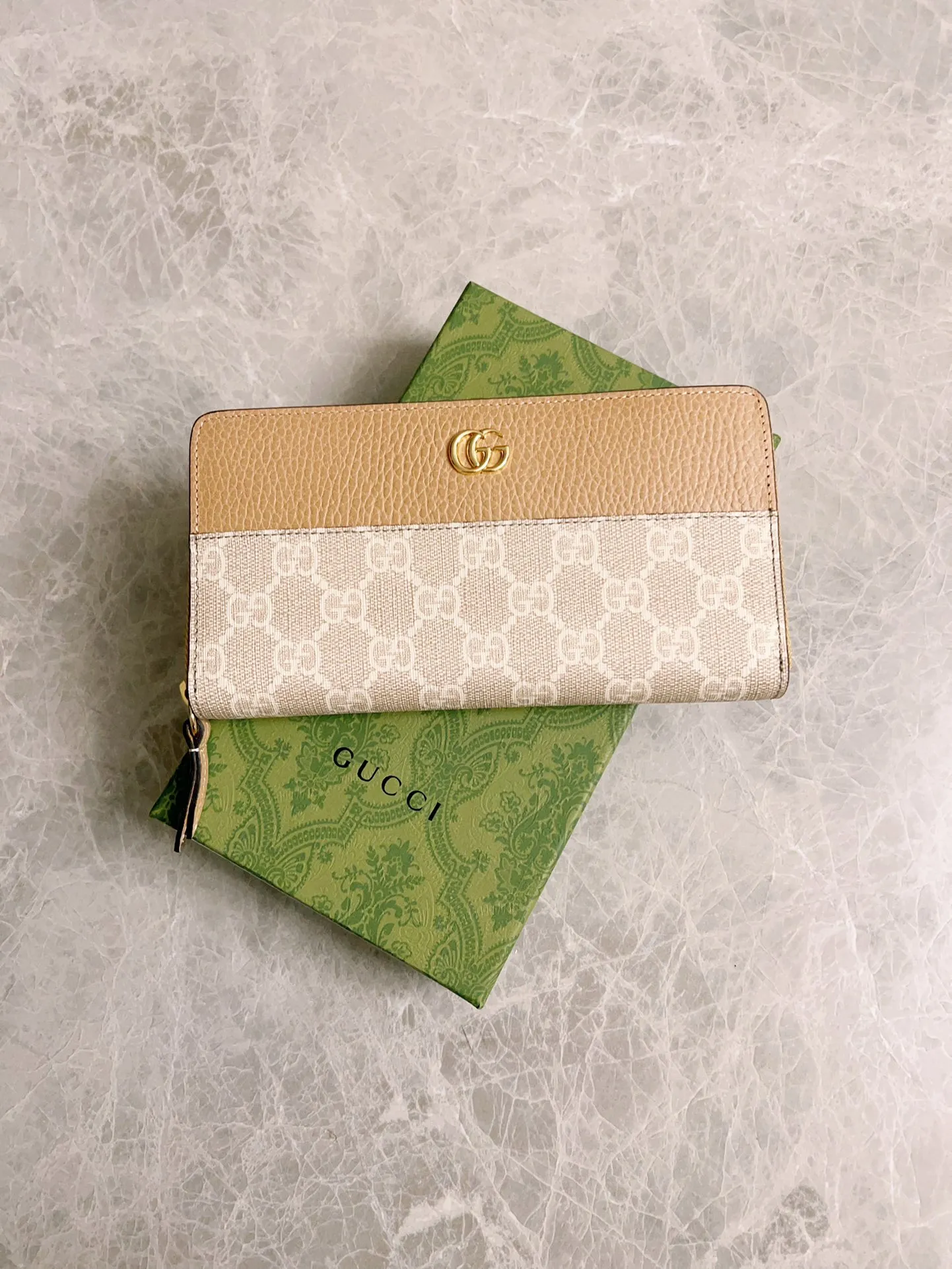 💰420 🇭🇺🇭🇺gucci new product! Using imported original leather and imported thread,‼ ️The new Ophidia series❣ Made of calfskin imported from Italy, equipped with classic double G hardware, a new style and contour support are now available. A structural shape in which the inner side is divided into intervals. 😘Made from top overseas hardware, 💍Model: 456117, Color: Khaki PVC, Size: W19xH10xD2.5cm