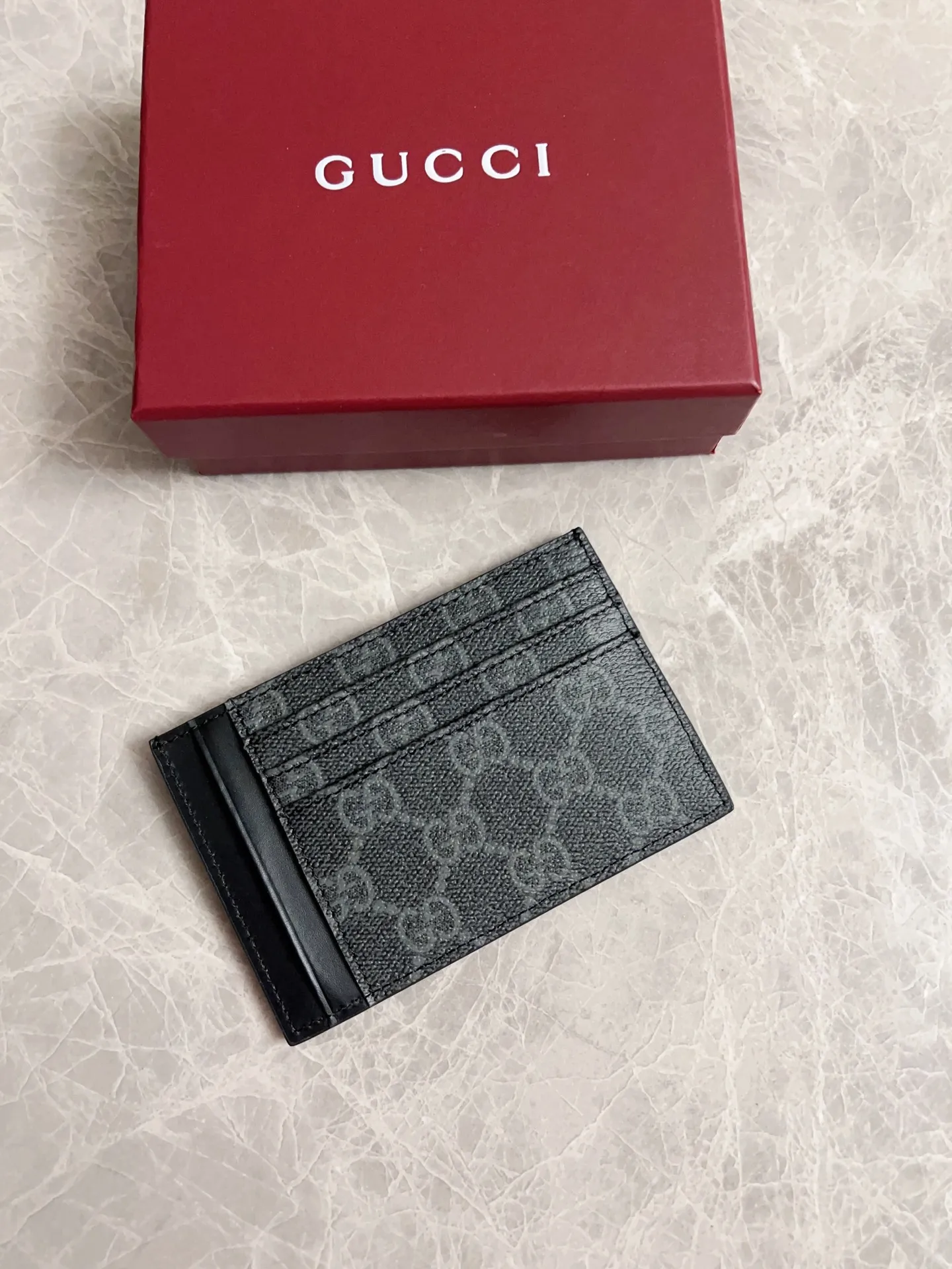 💰250 🇭🇺🇭🇺GG Emblem series reinterprets the classic double G pattern with creative design and innovative functions, 🍃🍃new granular PVC fabric with original factory calfskin, fashionable and versatile! 🍃🍃Brown, black Style number: 821208 Size: 12x8cm