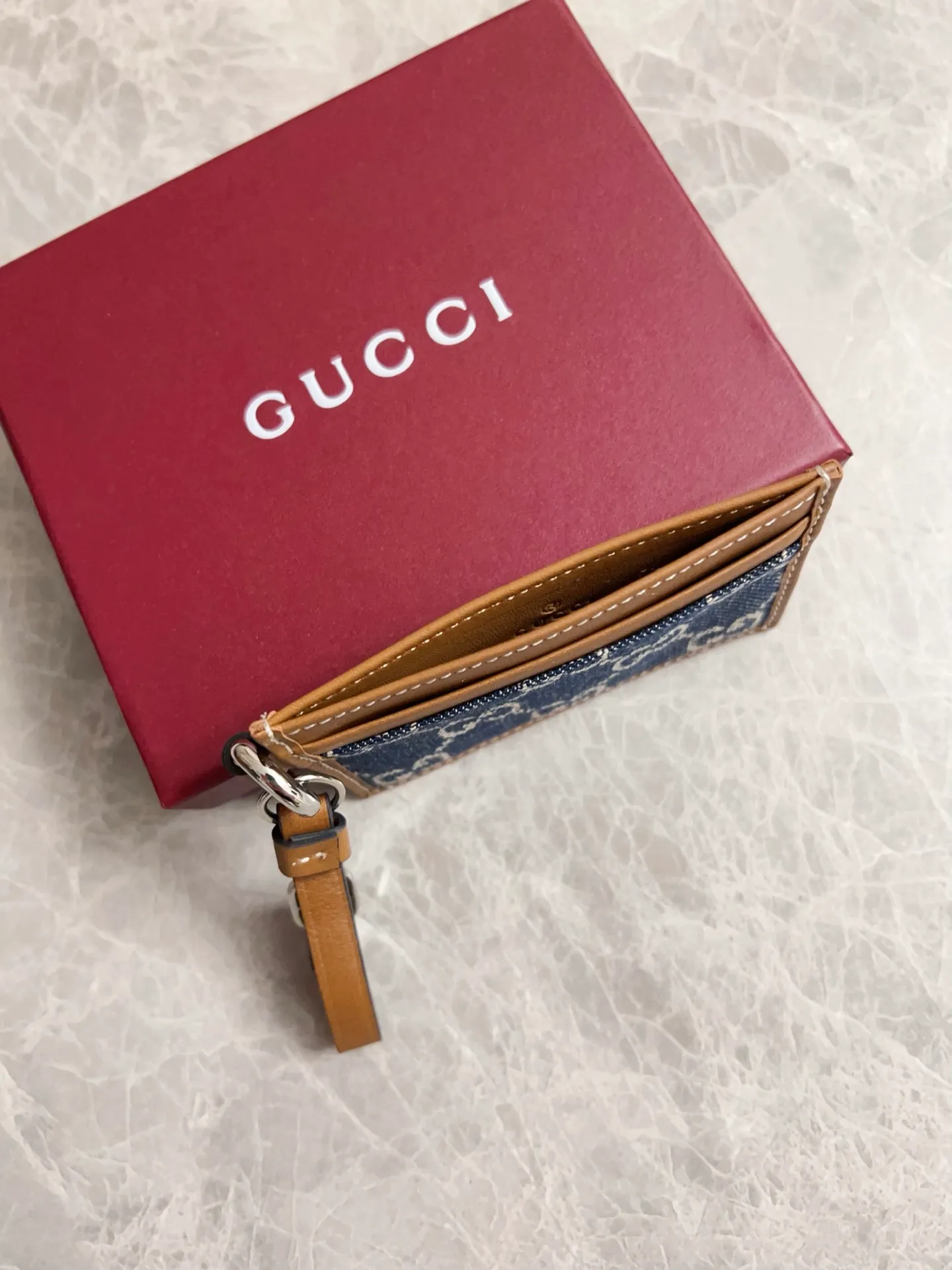 💰280🇭🇺🇭🇺Original product! 🧽🧽jackie1961 denim denim series launches a new compact and noble style🧽🧽White hardware buckles and washed denim make the whole design exude elegance and timelessness🧽🧽Exquisite and fashionable! 🧽🧽Model: 829121, size: 7x10cm, color: denim/brown leather