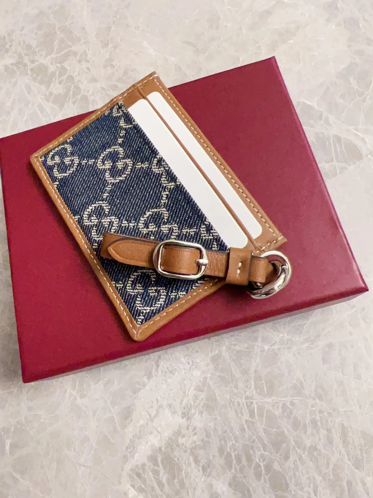 💰280🇭🇺🇭🇺Original product! 🧽🧽jackie1961 denim denim series launches a new compact and noble style🧽🧽White hardware buckles and washed denim make the whole design exude elegance and timelessness🧽🧽Exquisite and fashionable! 🧽🧽Model: 829121, size: 7x10cm, color: denim/brown leather