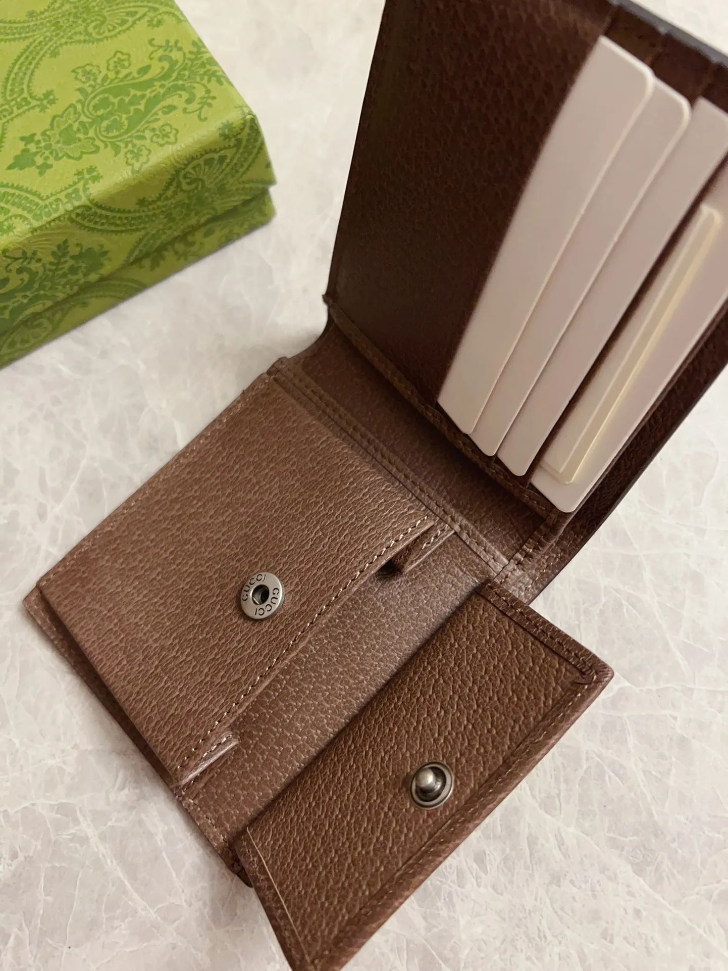 💰320 Counter quality, top-quality original goods, real photos! 768244 coin bag brown/brown brown/maroon shipped in 2 colors ~ size: width 11x height 9,