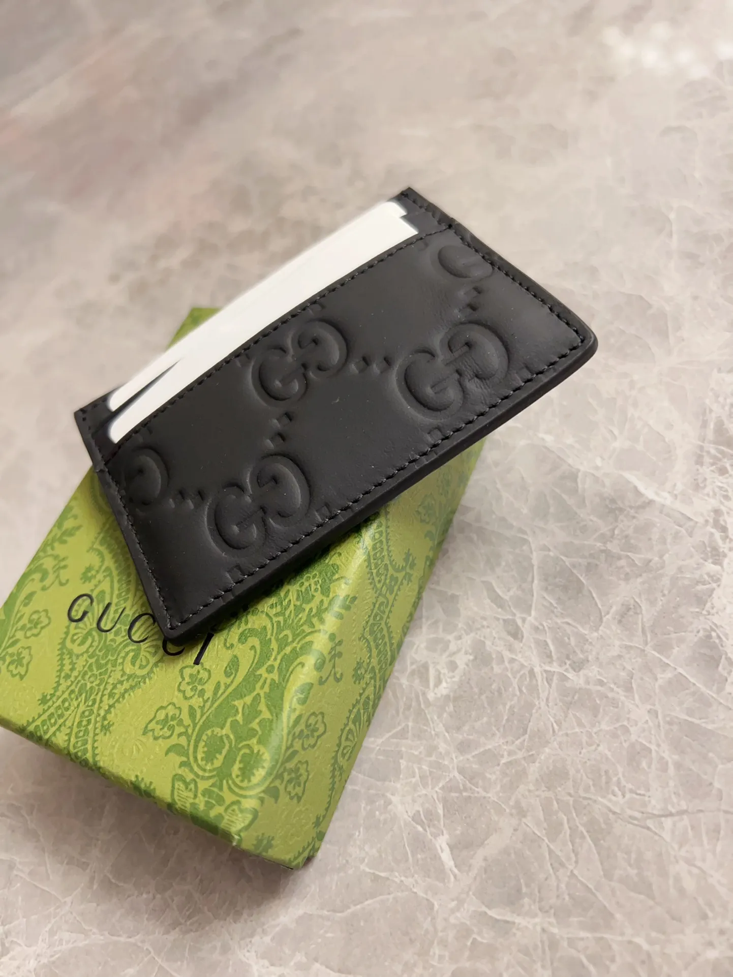 💰220🇭🇺🇭🇺gucci has launched a series of new men's models with original black rubber effect🎋🎋Model number: 771315, size: 11x6.8cm🎋🎋Counter quality, top original goods, real photos🎋🎋