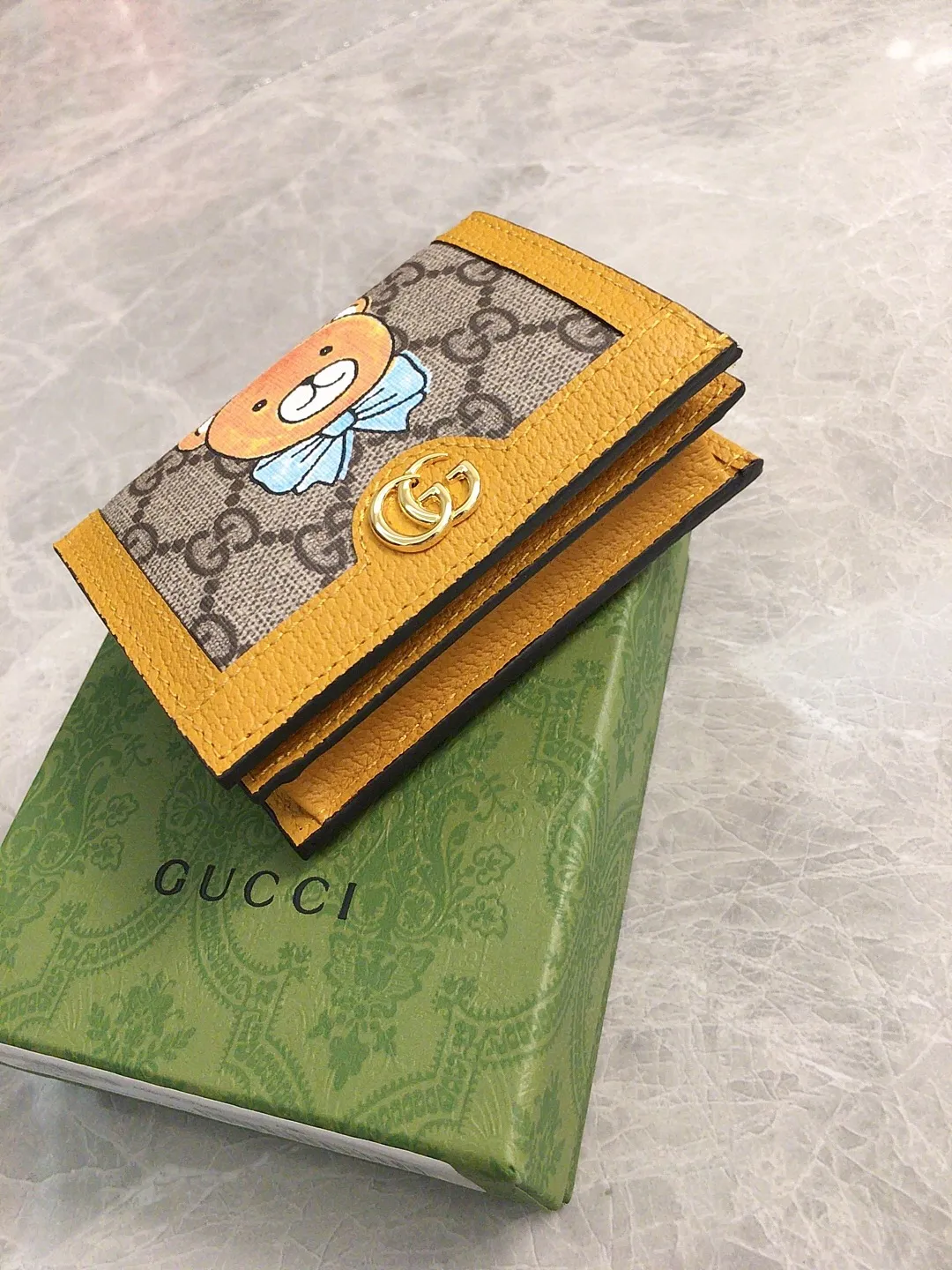 💰370 🇭🇺🇭🇺GUCCI KAI Kim Jong-in Joint Bear Series 🍃🍃 Short card holder ~ wallet 🍃🍃Model: 660510, size: 11x8x2.5cm, 🍃🍃made from original leather!