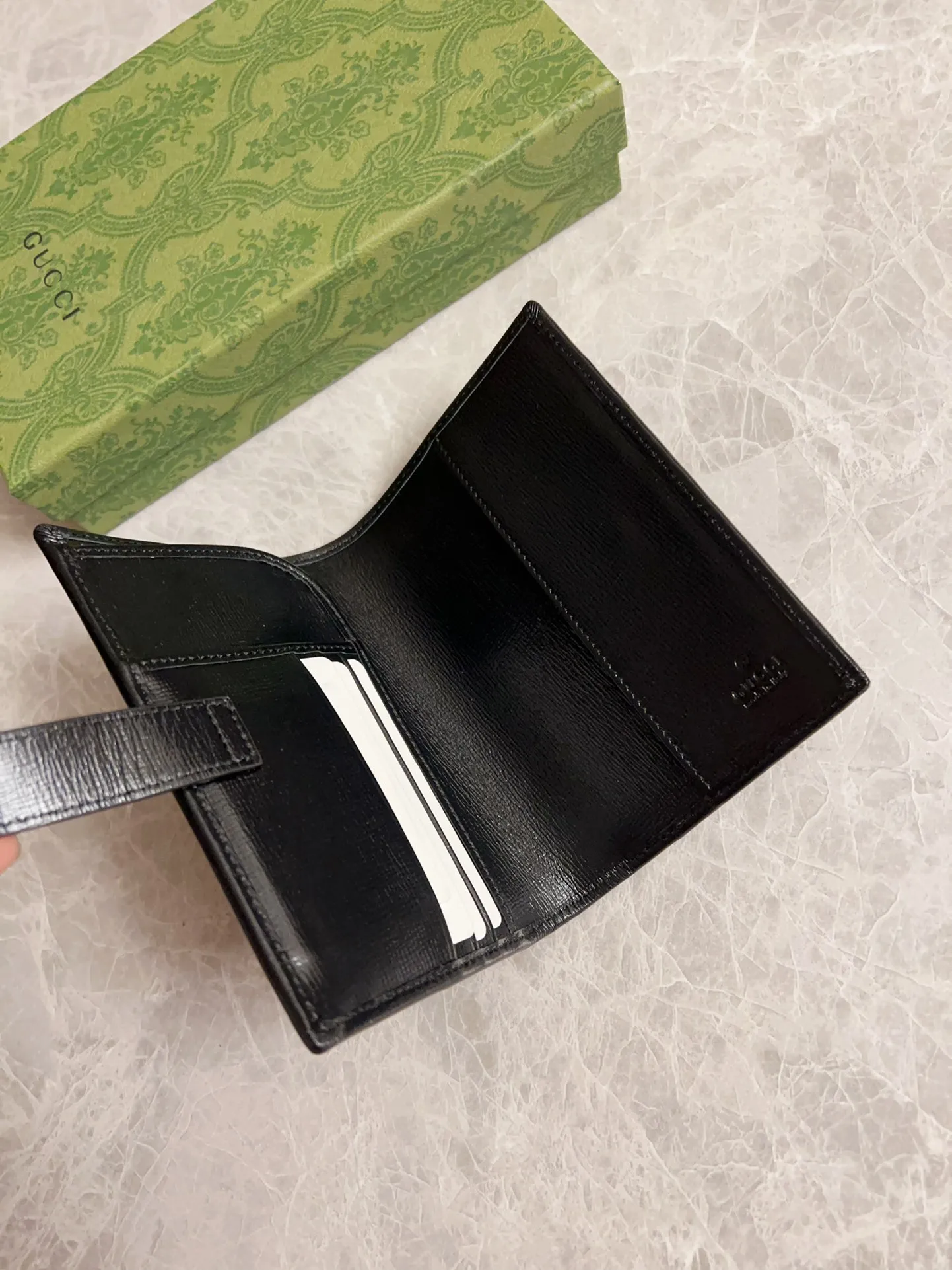 💰350 Real photos! Passport holder model number 724562 Pvc brown black pvc ~🎈🎈🎈 size: width 10.5x height 14.5, 🎉🎉🎉 shipped!