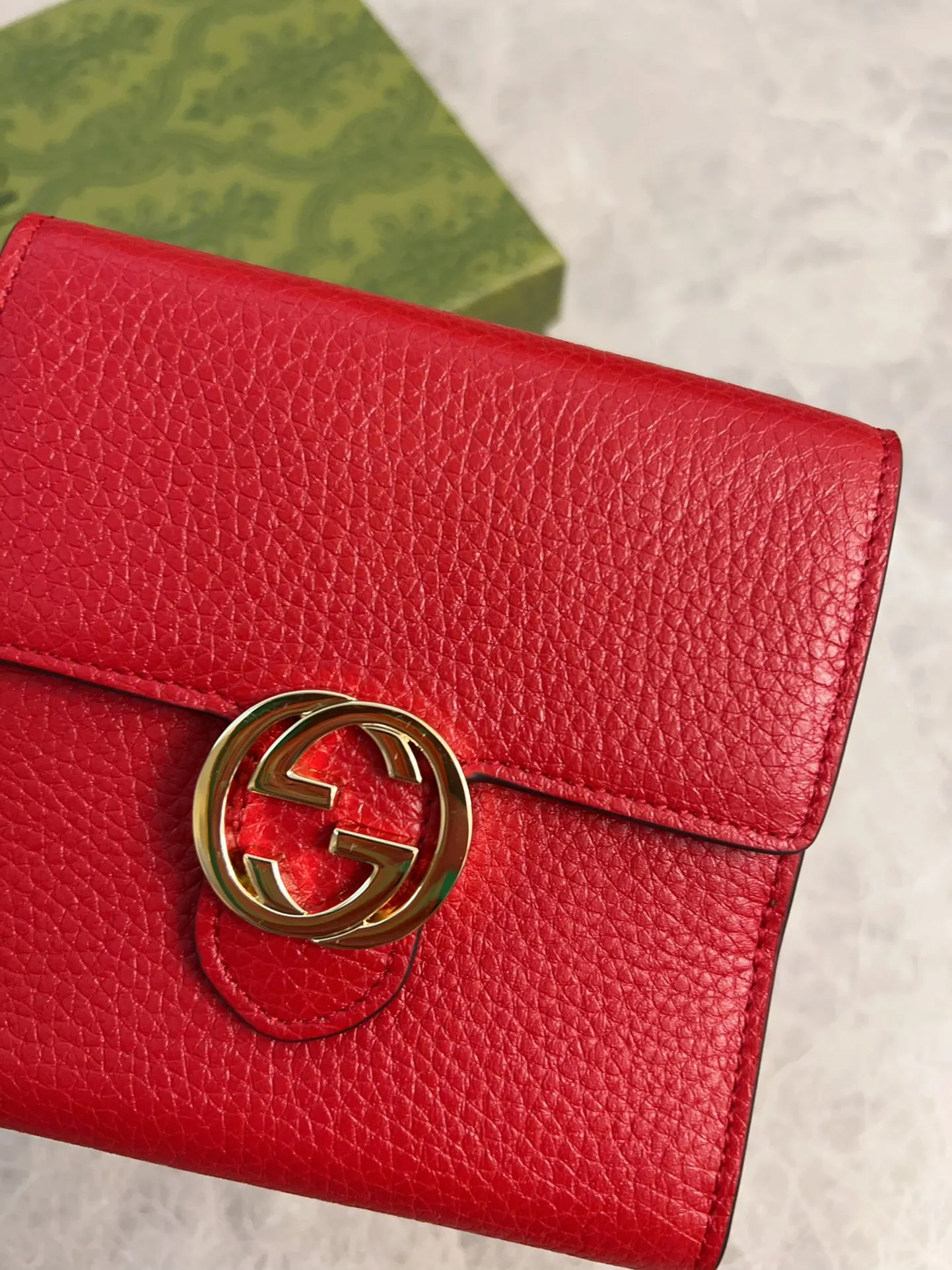 💰440 🇭🇺🇭🇺The latest model original Ferrari leather ~ pressed large G🌷🌷original double G hardware 🌷🌷exquisite oil edges! Model: 615525 Size: 12x11x3cm 🌷🌷Color: bright red