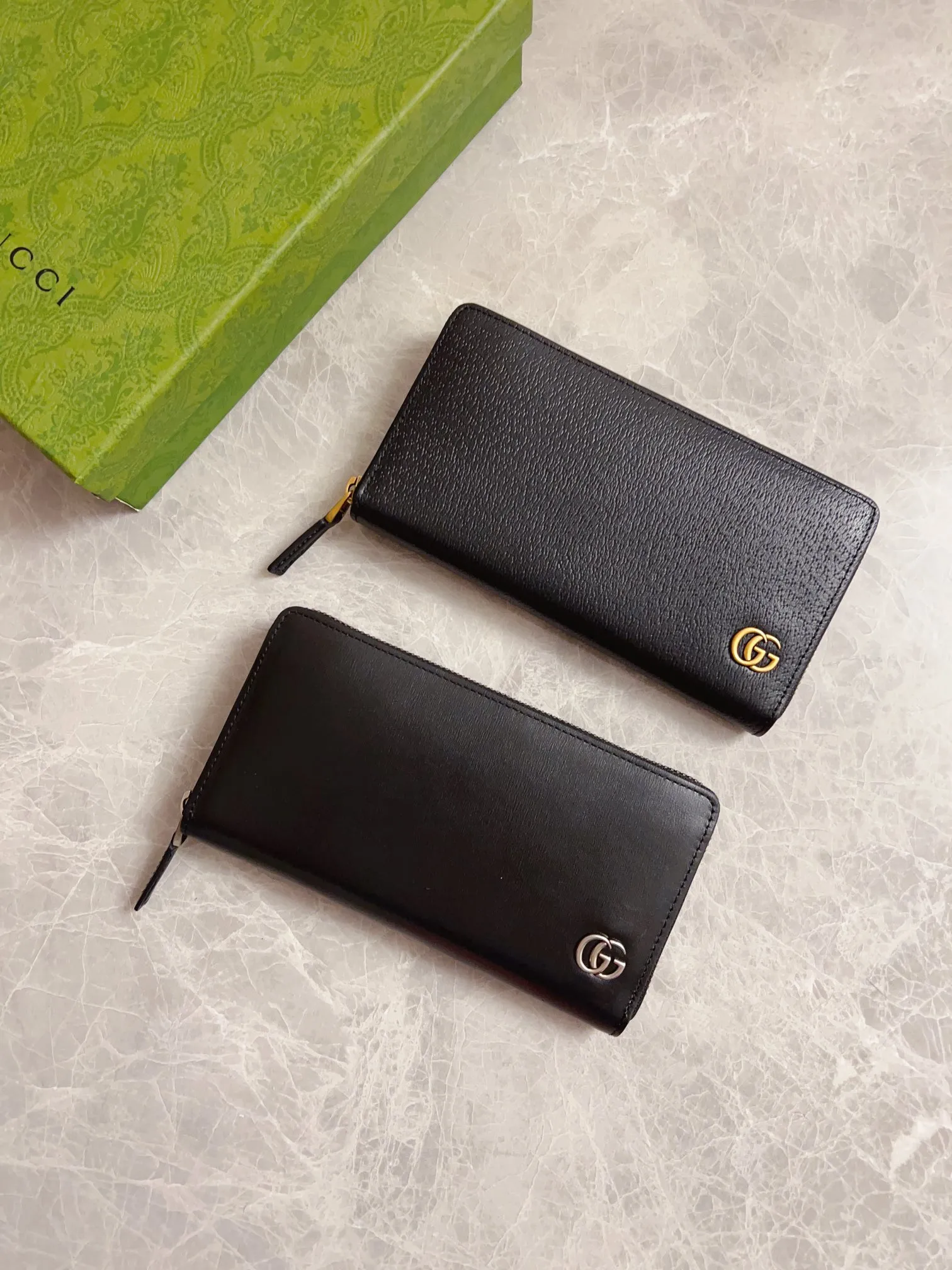 💰400🇭🇺🇭🇺The latest version of the GG marmont full zipper wallet at the counter🗽🗽Model: 428736, color: Gram, ancient silver double G logo🗽🗽Imported original toothpick pattern cowhide, perfect to the extreme,🗽🗽exclusive real-life photos 🗽🗽Size: 19x10x2.5cm