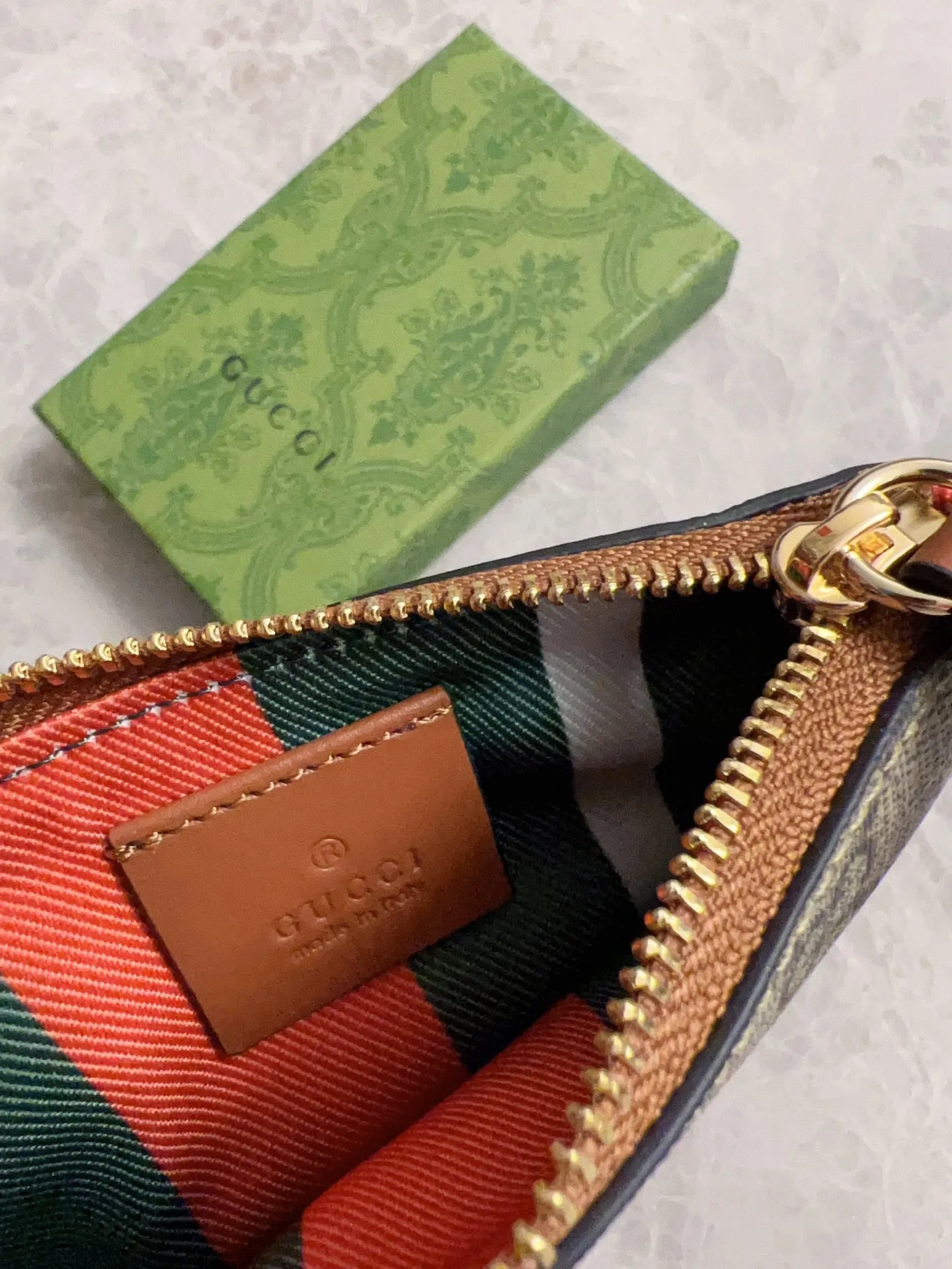 💰320 🇮🇹🇮🇹Gucci’s latest GG Supreme premium PVC with original cowhide small wallet/key bag/lipstick bag🌾🌾Model: 819113, size: 12×7.5cm
