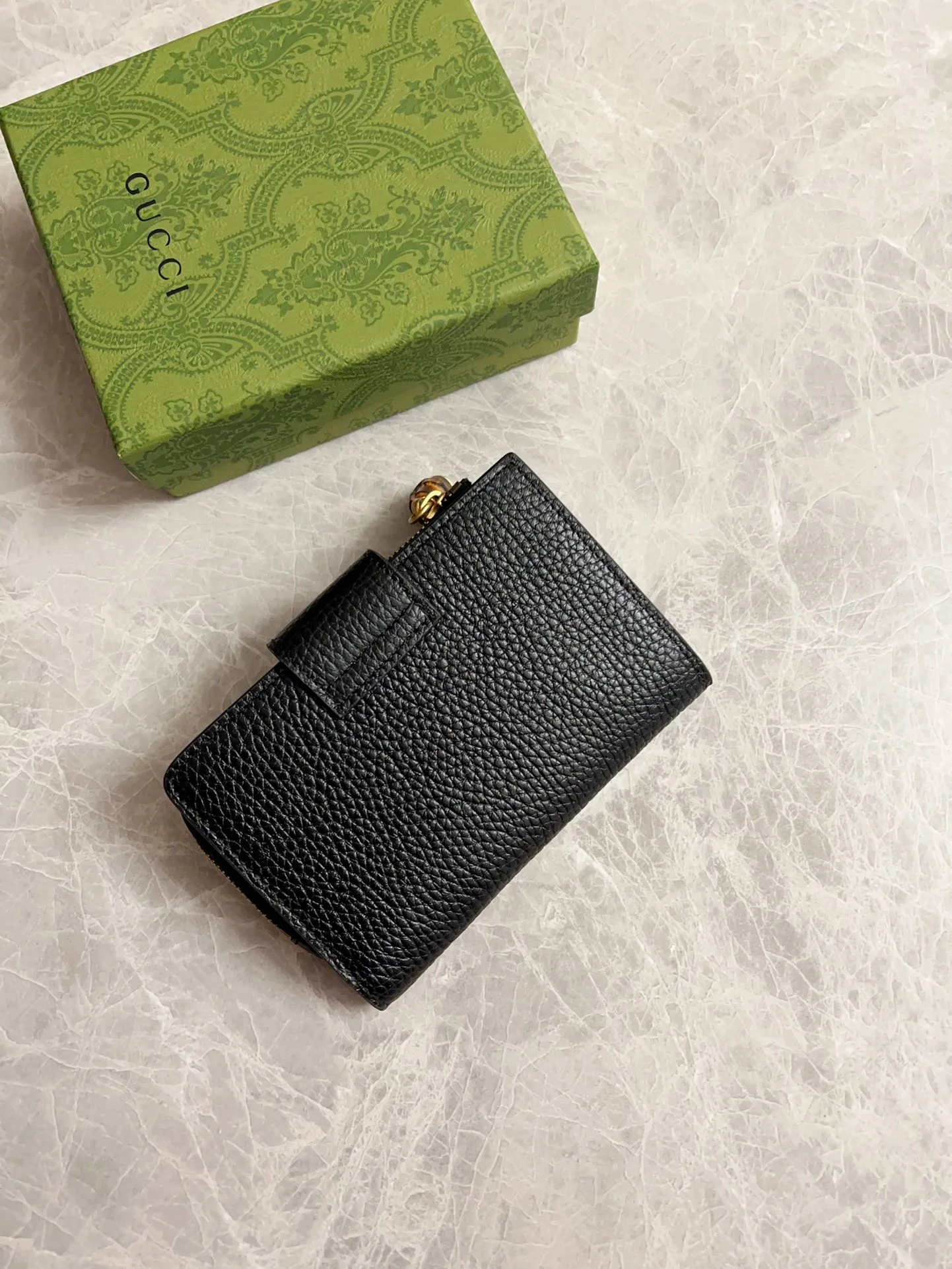💰420 🇭🇺🇭🇺GG Marmont series card holder has arrived! Exquisite and generous! Model: 739498 Dimensions: 13x8.5x2cm. Color: black/burgundy/brown/original leather.