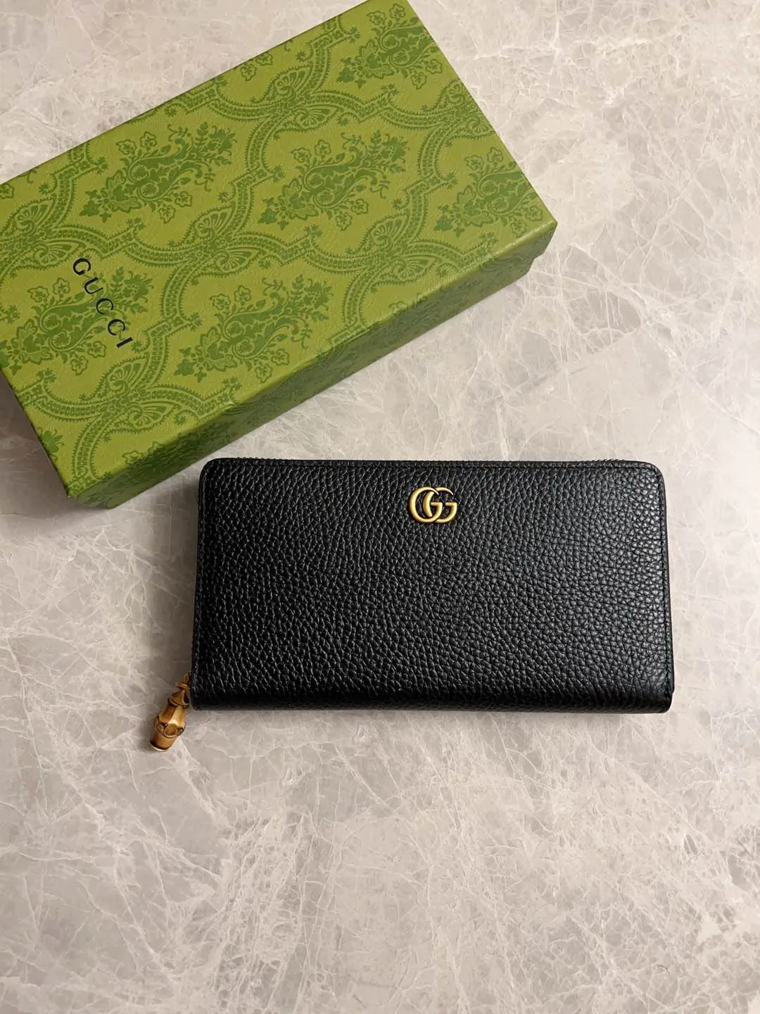 💰460 🇭🇺🇭🇺GG Marmont series long clips are available! Exquisite and generous! Model: 739499. Size: 19.5*11*3cm. Color: black/burgundy/brown/original leather.