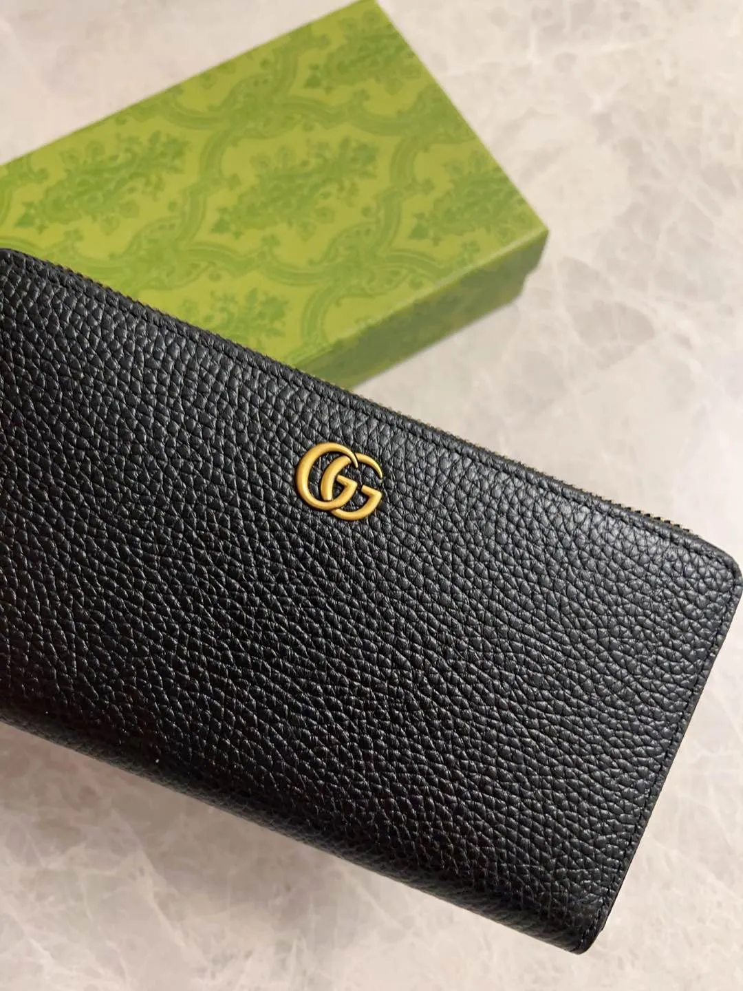 💰460 🇭🇺🇭🇺GG Marmont series long clips are available! Exquisite and generous! Model: 739499. Size: 19.5*11*3cm. Color: black/burgundy/brown/original leather.