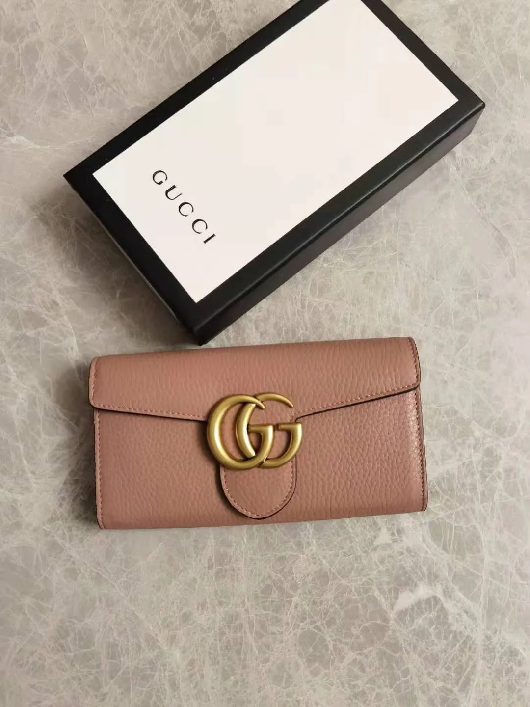 💰 420🇭🇺🇭🇺Original product! The latest model in the counter, 🦄🦄Top imported first-layer textured cowhide^_^24K high temperature electroplating hardware^_^Perfect stitching 🦄🦄Comparable to genuine products🦄🦄Model number: 400586 Color: black, nude pink, bright red, size: 19.5-10-2.5cm